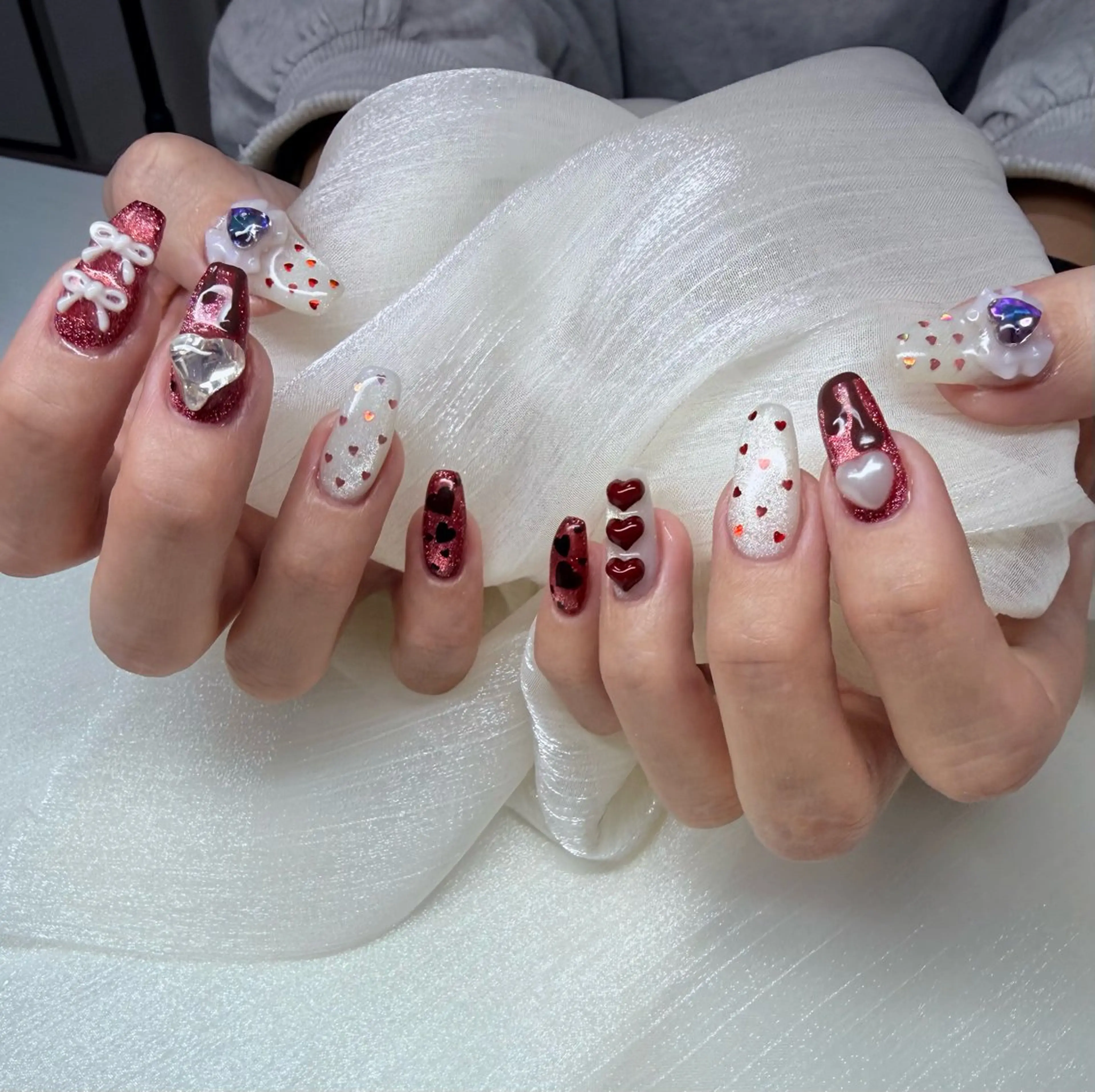 ネイル ハンドネイル 𝘮𝘰𝘰𝘪. 𝘙𝘪𝘴𝘢𓋜のネイルデザイン