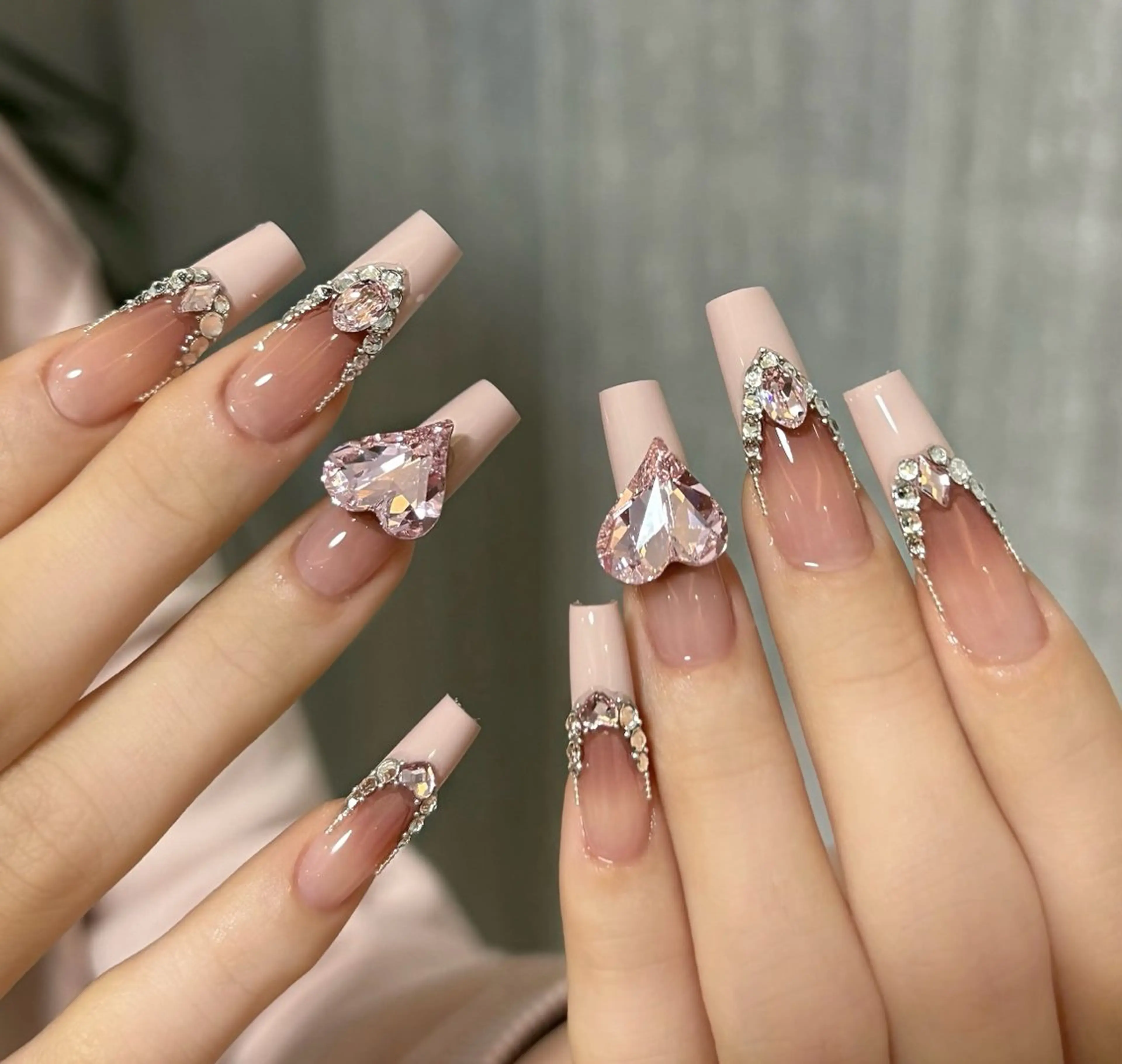 【デザインNO.1】＜チップ出し＞持ち込みデザイ+つけ放題限定14980円の写真