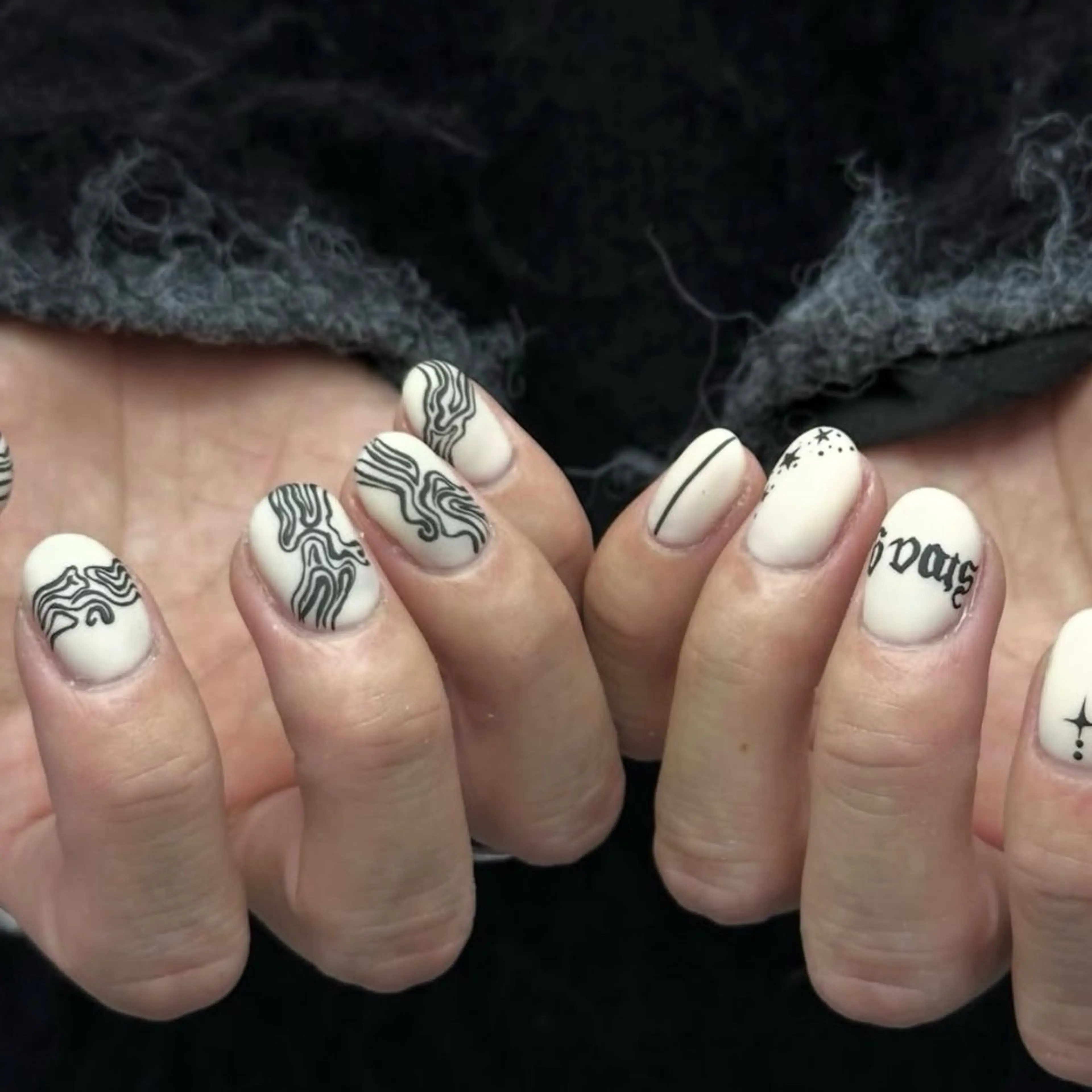 ネイル ハンドネイル フットネイル ゆびノさき +ikebukuroのネイルデザイン