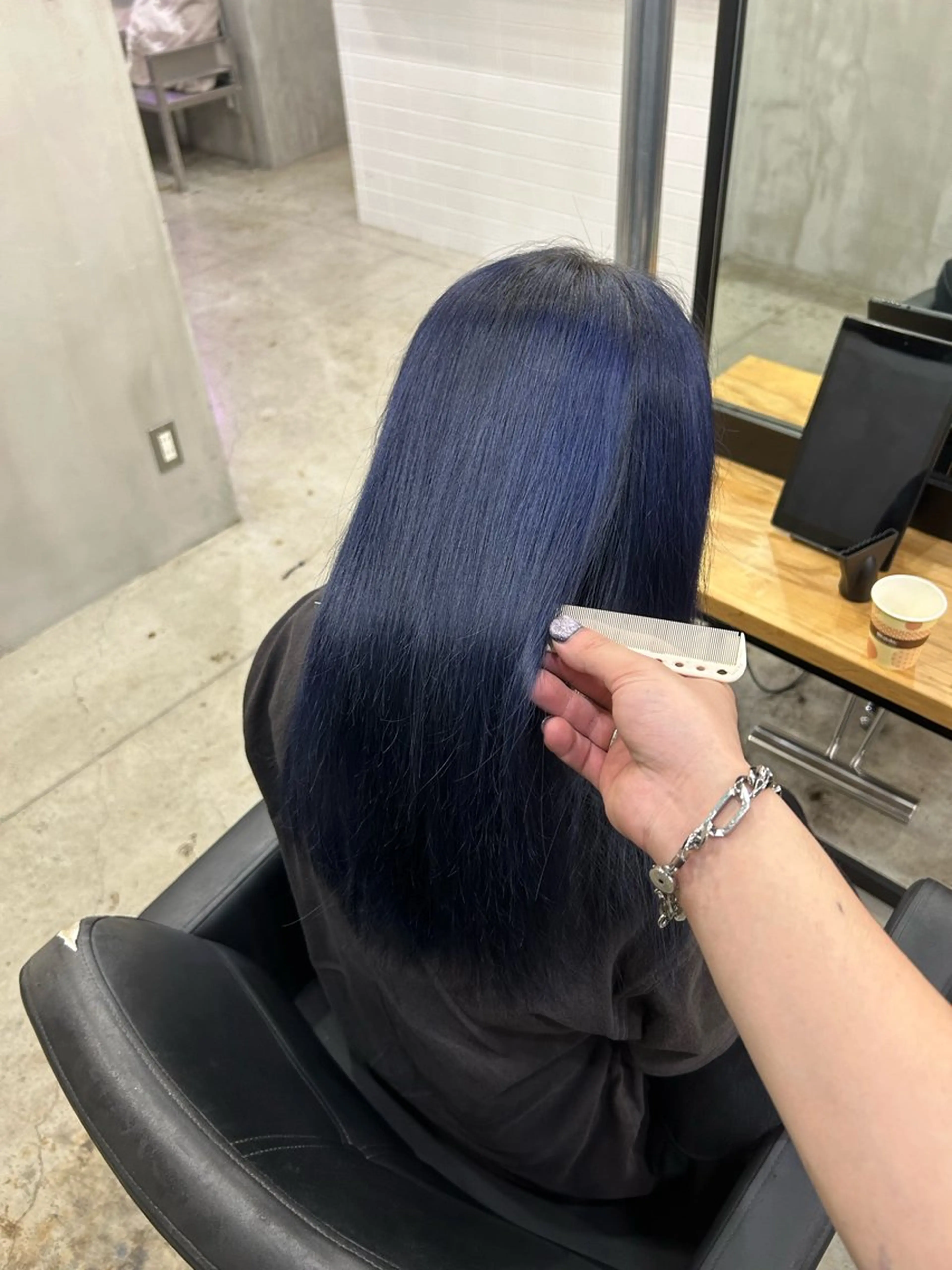 カラー siun.所属・春翔 艶/ブリーチのヘアスタイル