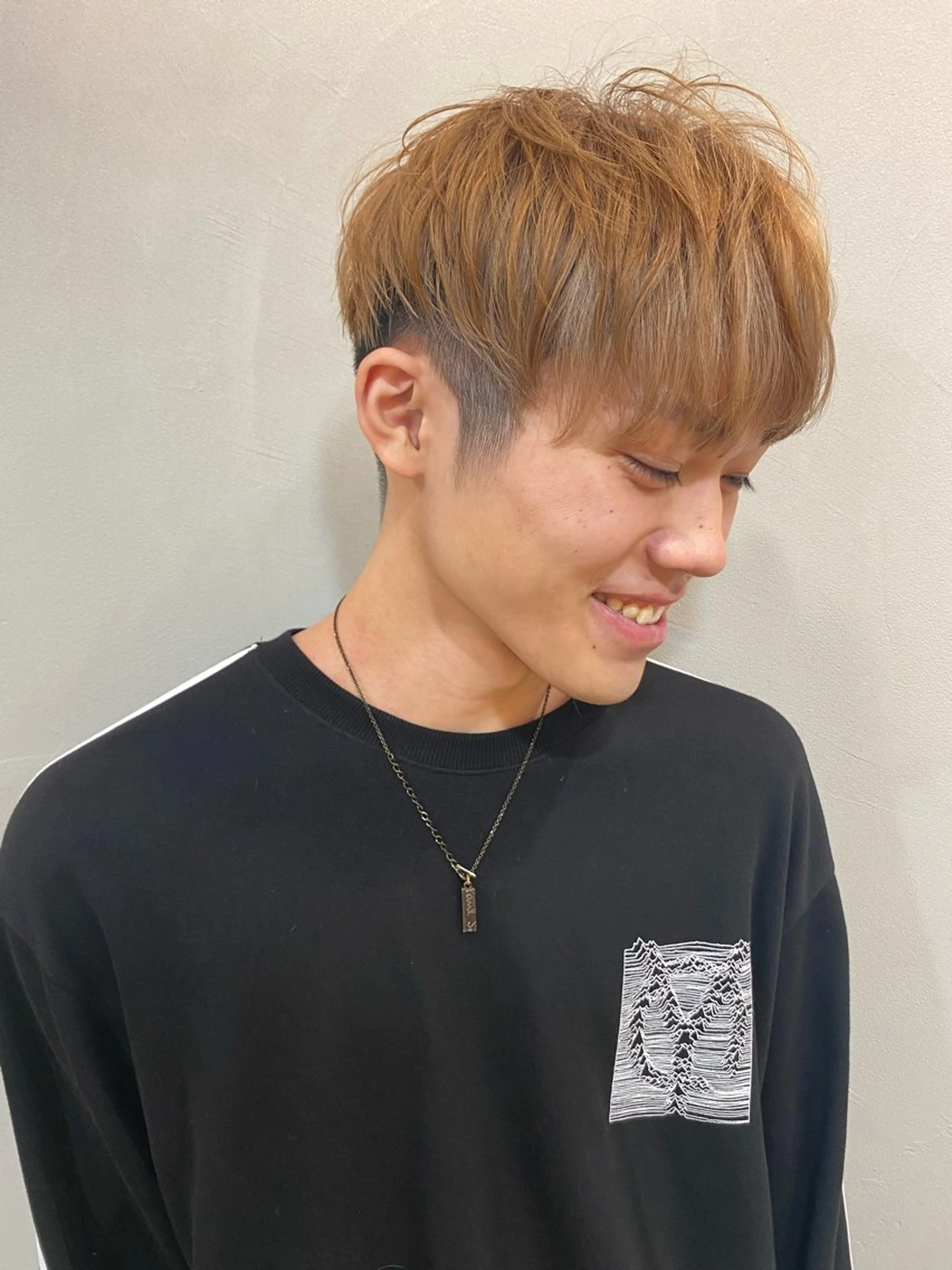 カラー メンズ メンズブリーチ ブリーチ akane/ 縮毛矯正/暖色のヘアスタイル