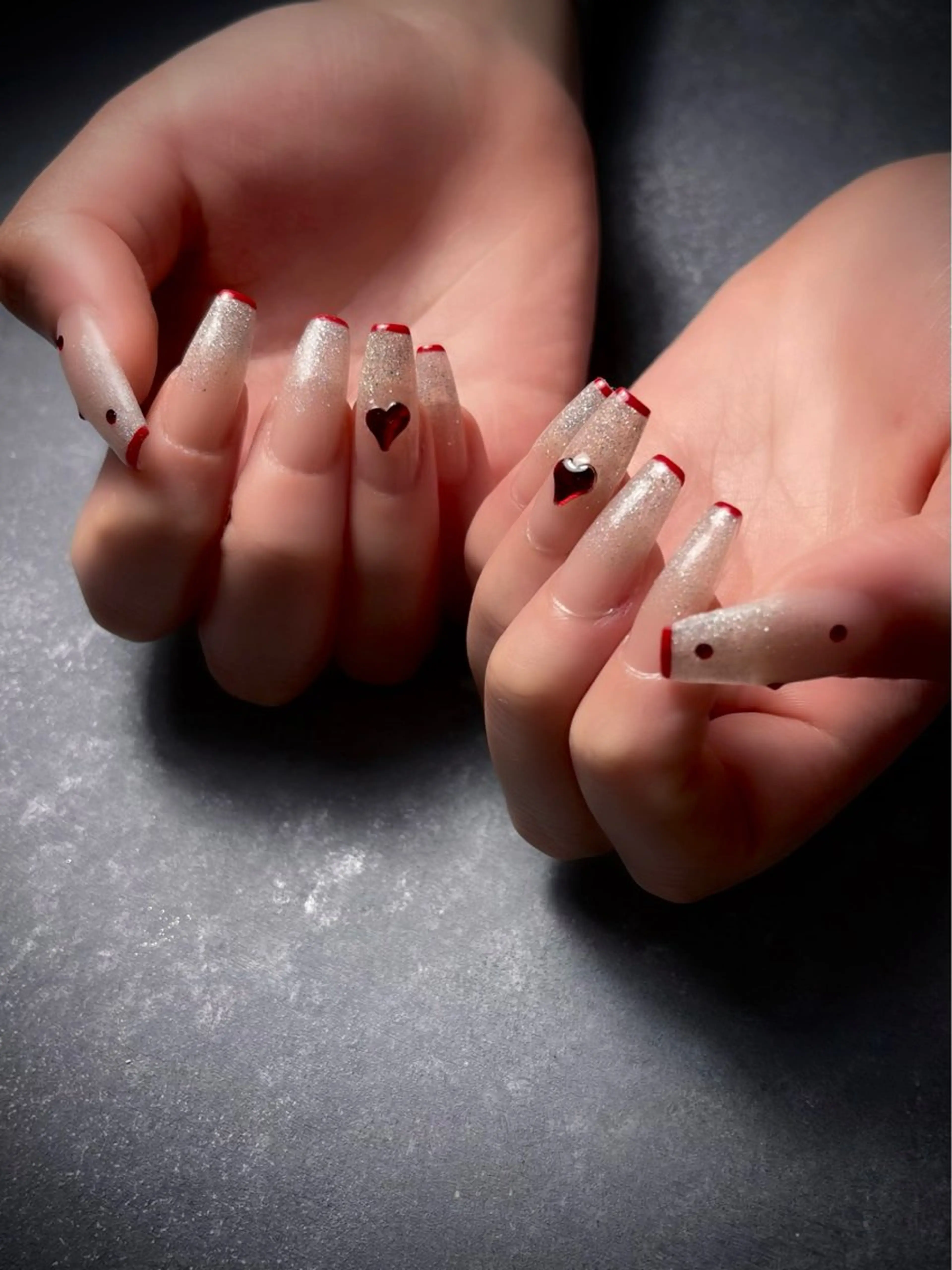 ネイル キラキラネイル マグネットネイル ワンカラーネイル スカルプネイル ワンホンネイル nine.🦋 YUKOのネイルデザイン