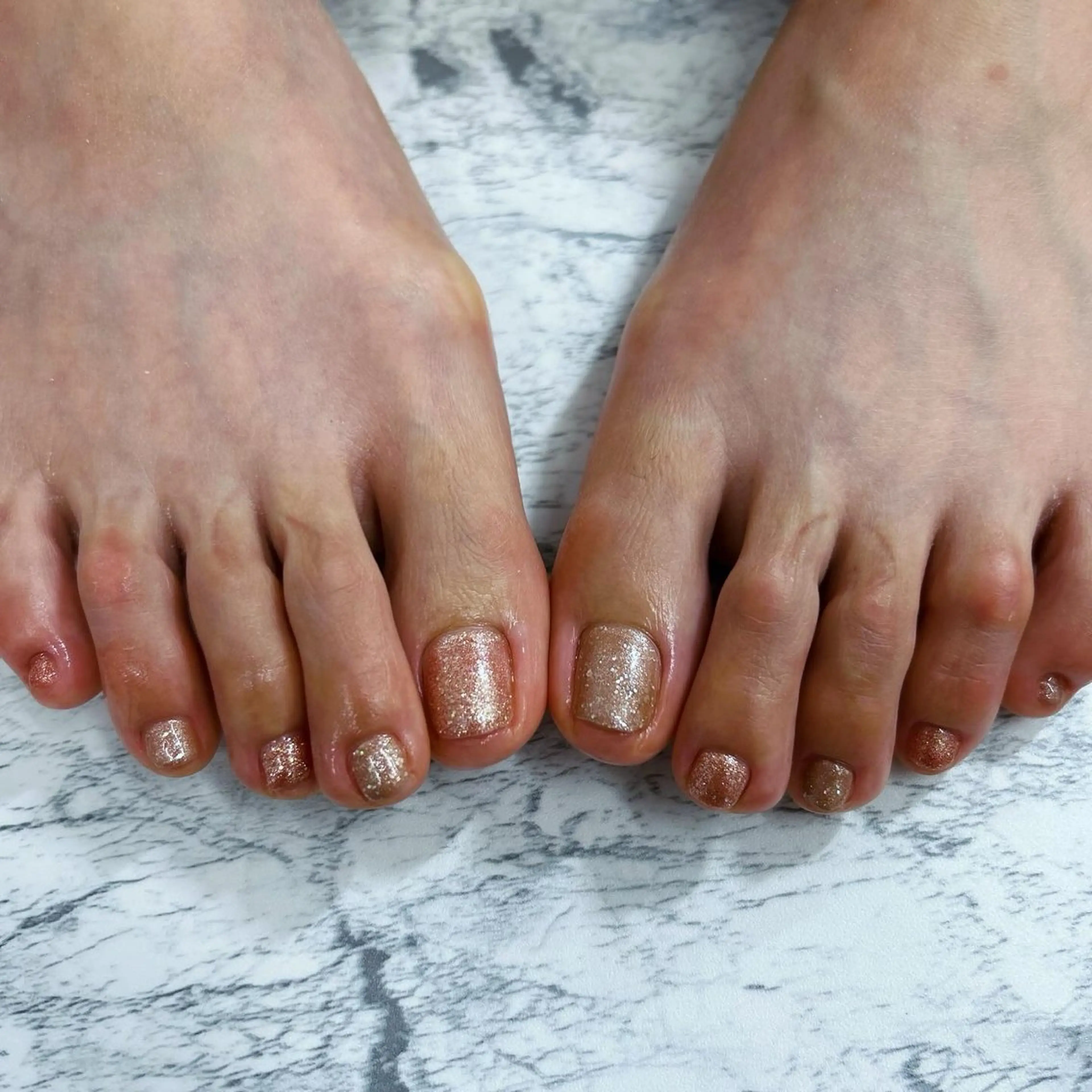 ネイル フットネイル LOUISE.所属・LOUISE. ／ネイルのネイルデザイン