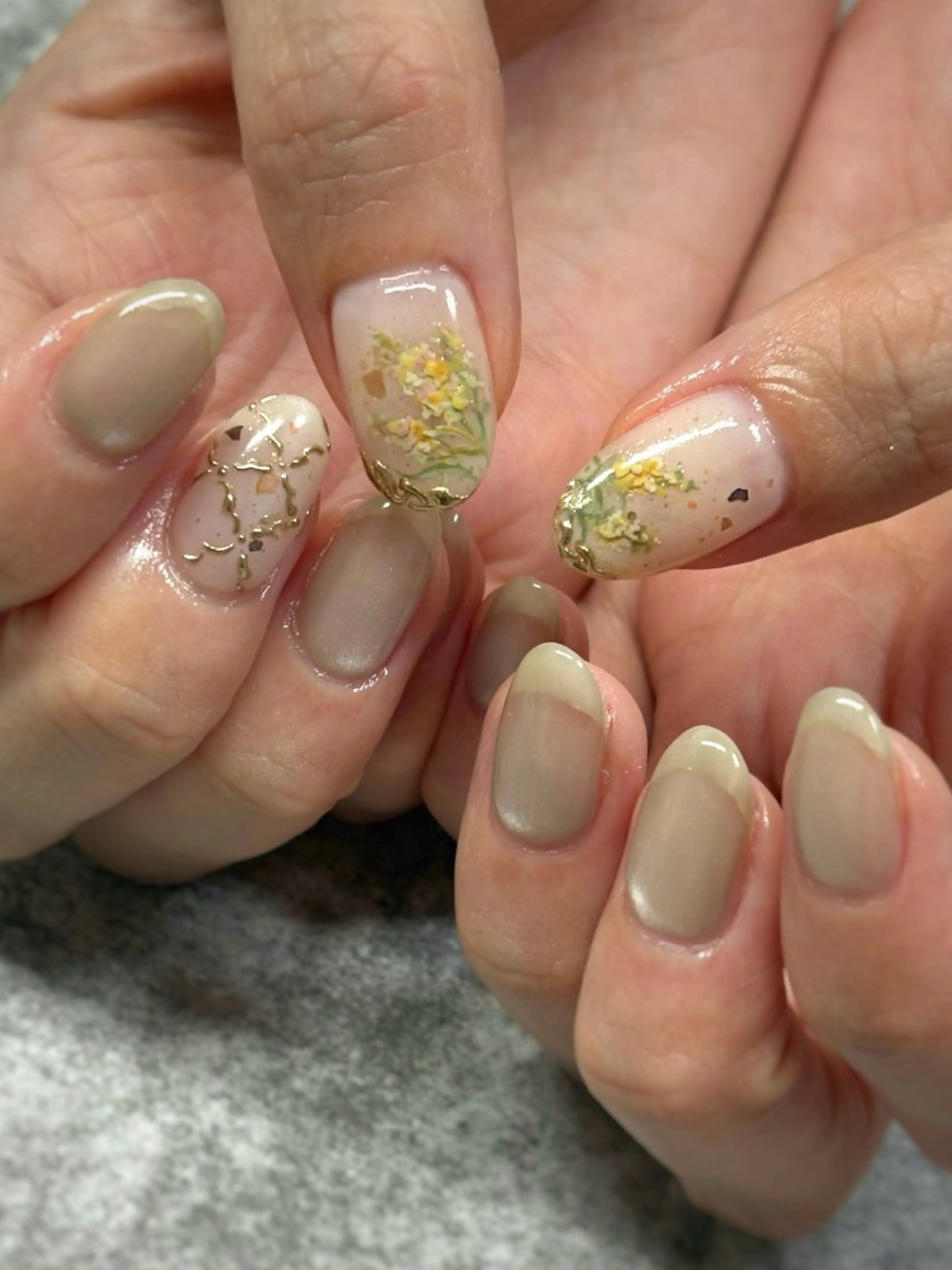 ネイル ハンドネイル FIORITURA Maikoのネイルデザイン