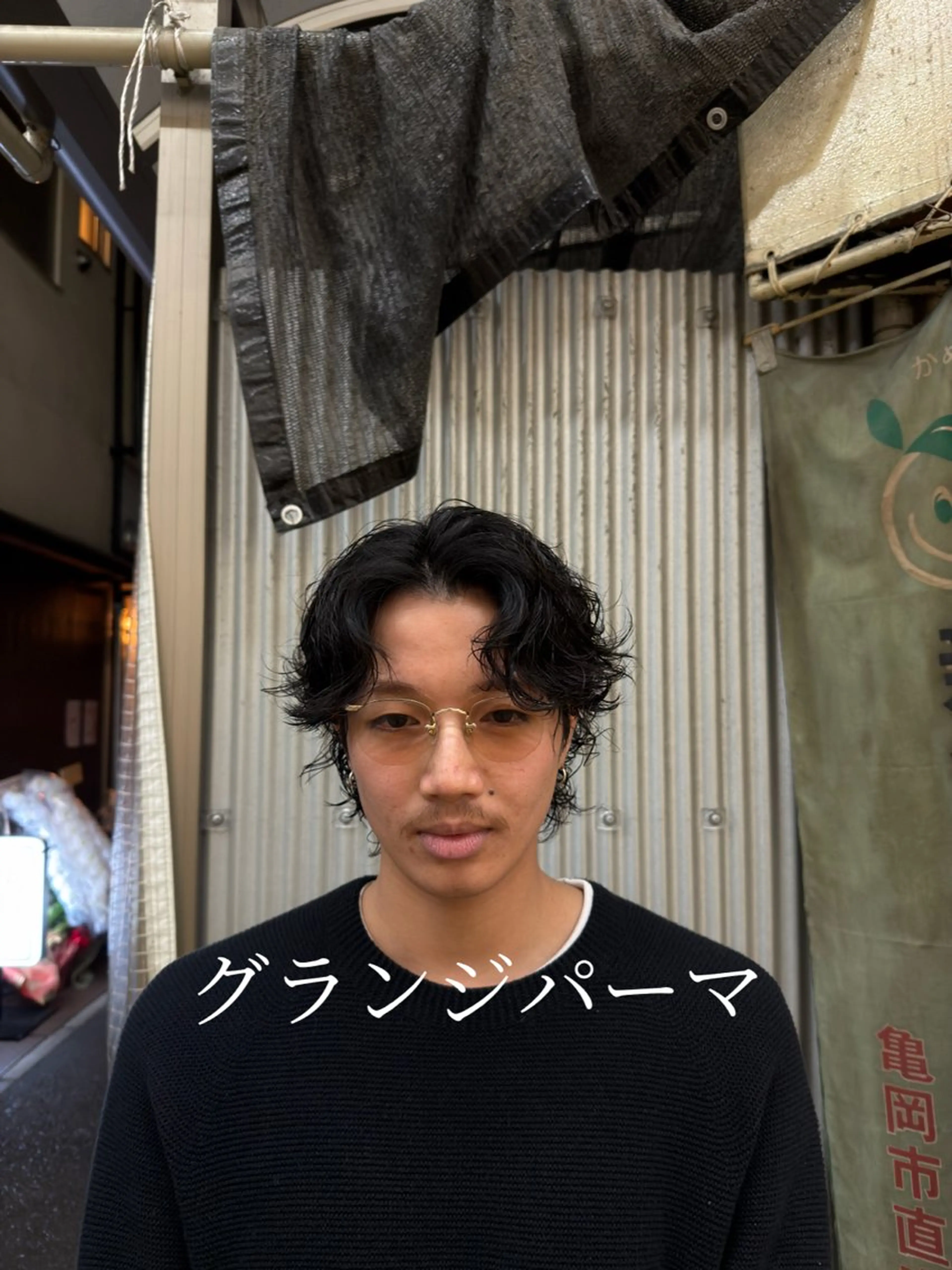 ミディアム パーマ メンズ ミディアムパーマ フェザーパーマ メンズパーマ スパイキーショート ニュアンスパーマ カット パーマ 大阪茶屋町 メンズカット関田拳のヘアスタイル