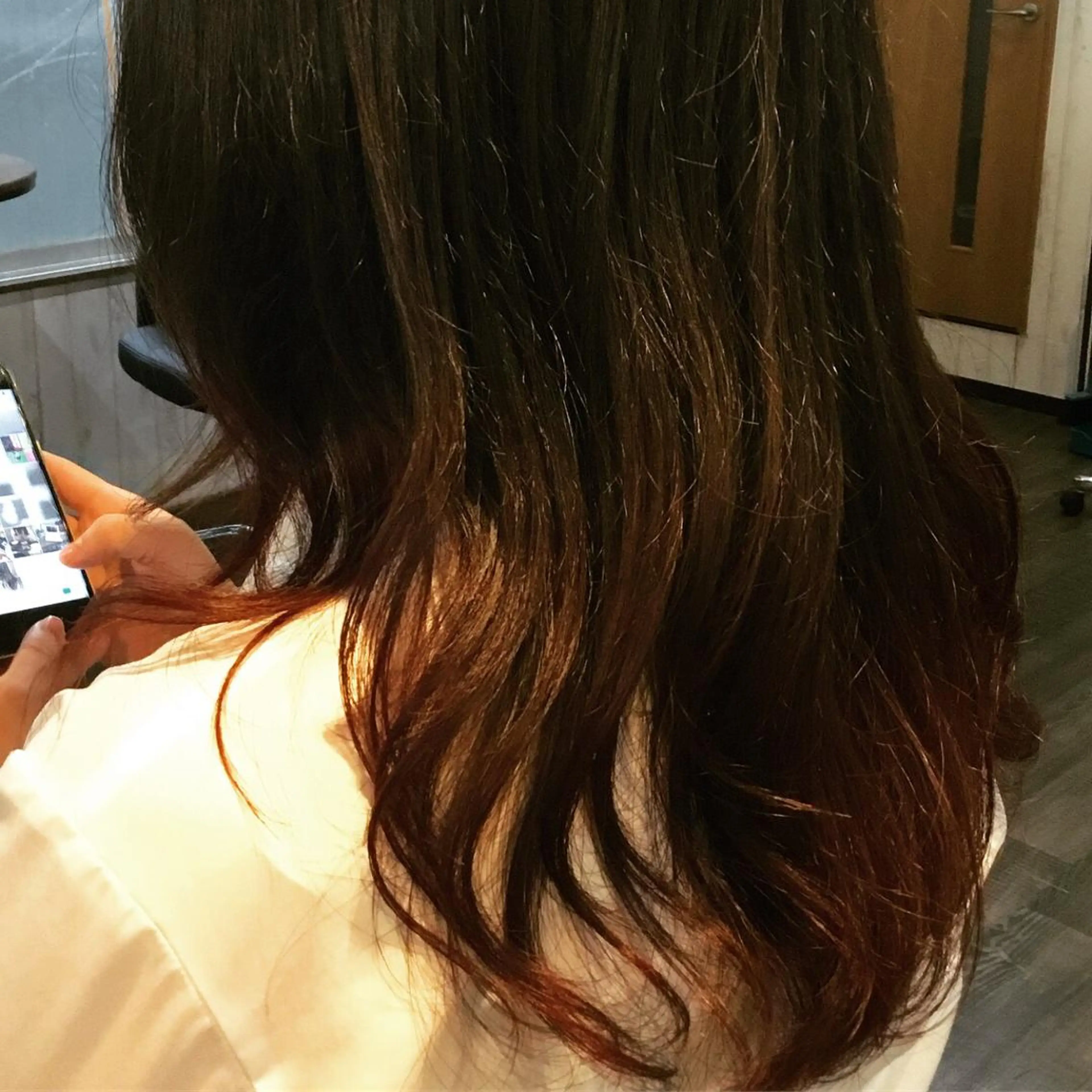 セミロング カラー embrace エンブレイスのヘアスタイル