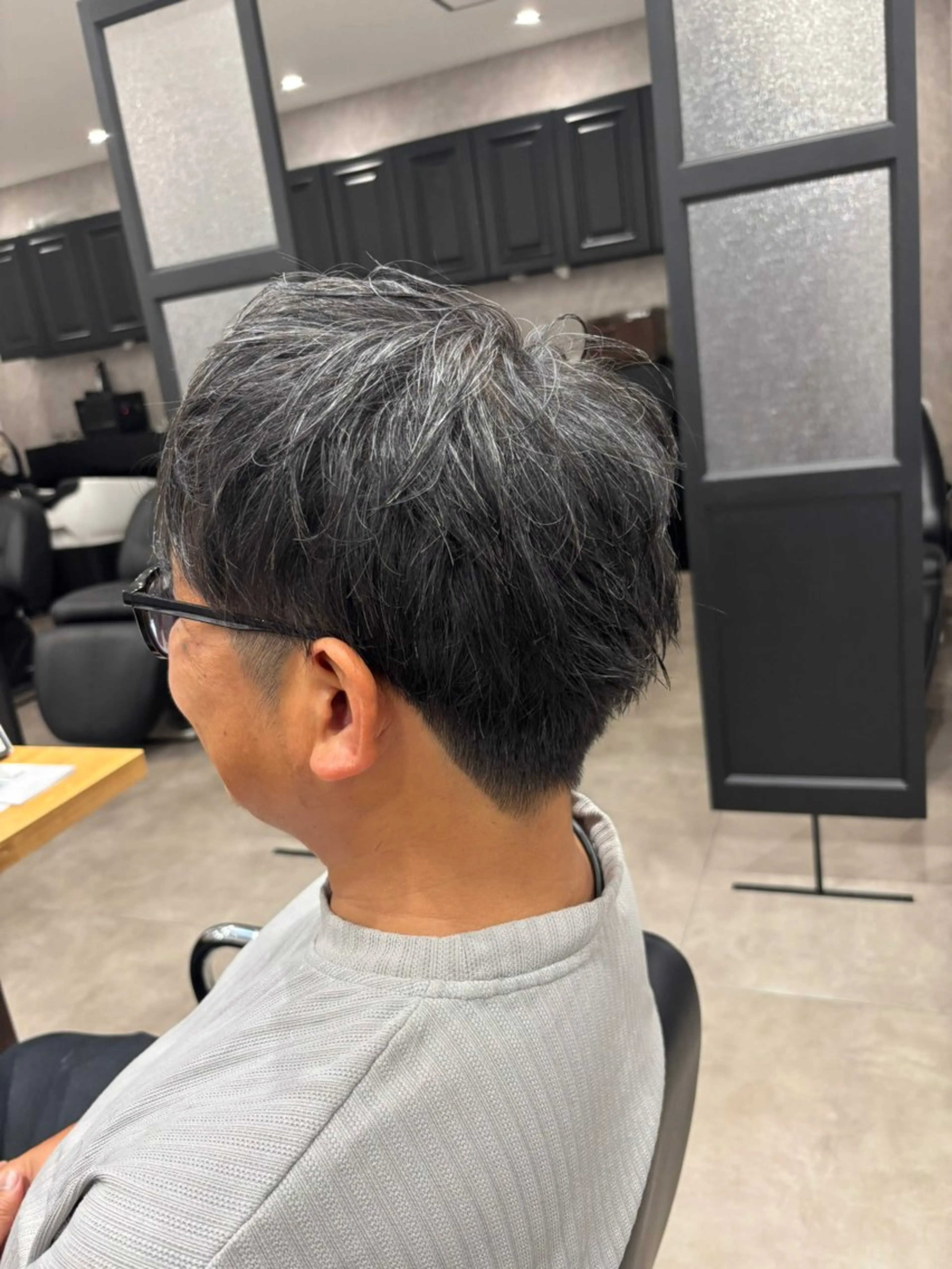 メンズ ツーブロック 刈り上げ カット 花城 沙也加のヘアスタイル