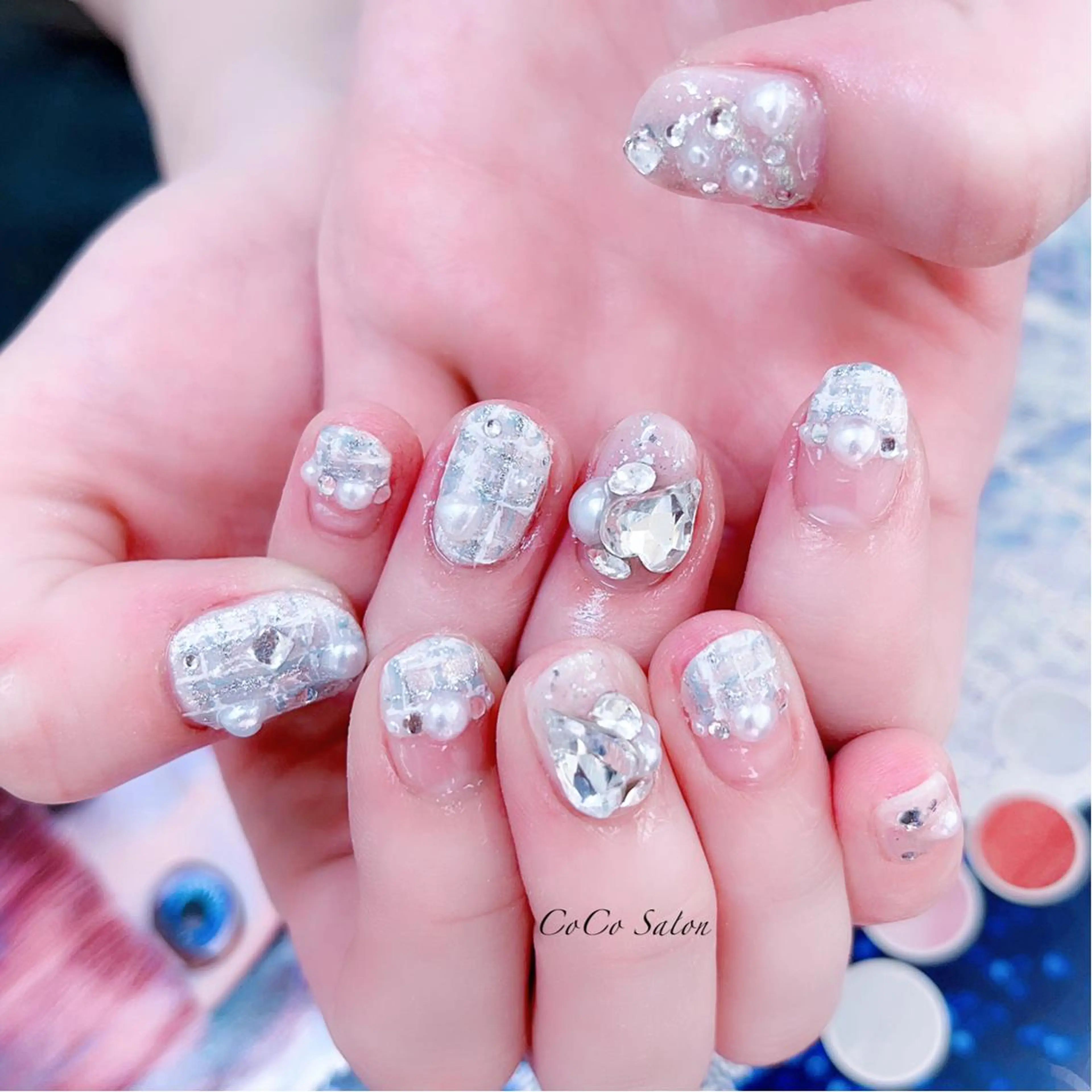 ネイル 成人式 長さ出し ジェルネイル ハート キラキラネイル ハンドネイル CoCoSalon ネイル/まつ毛予約のネイルデザイン