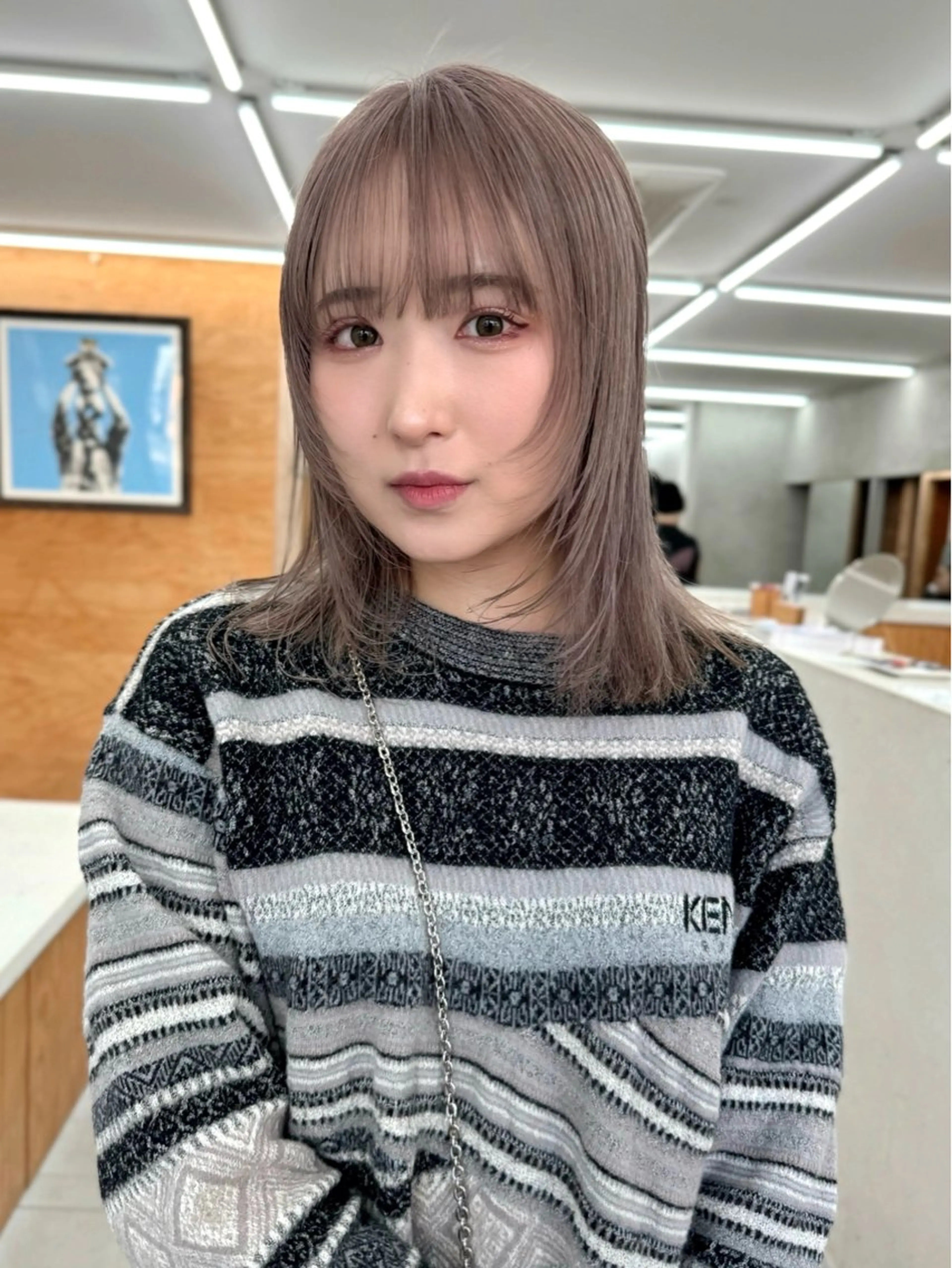 ショート カラー ベージュカラー ミルクティーベージュ カット ヘアカラー トリートメント デザイン/レイヤー Kaito🐩/栄のヘアスタイル