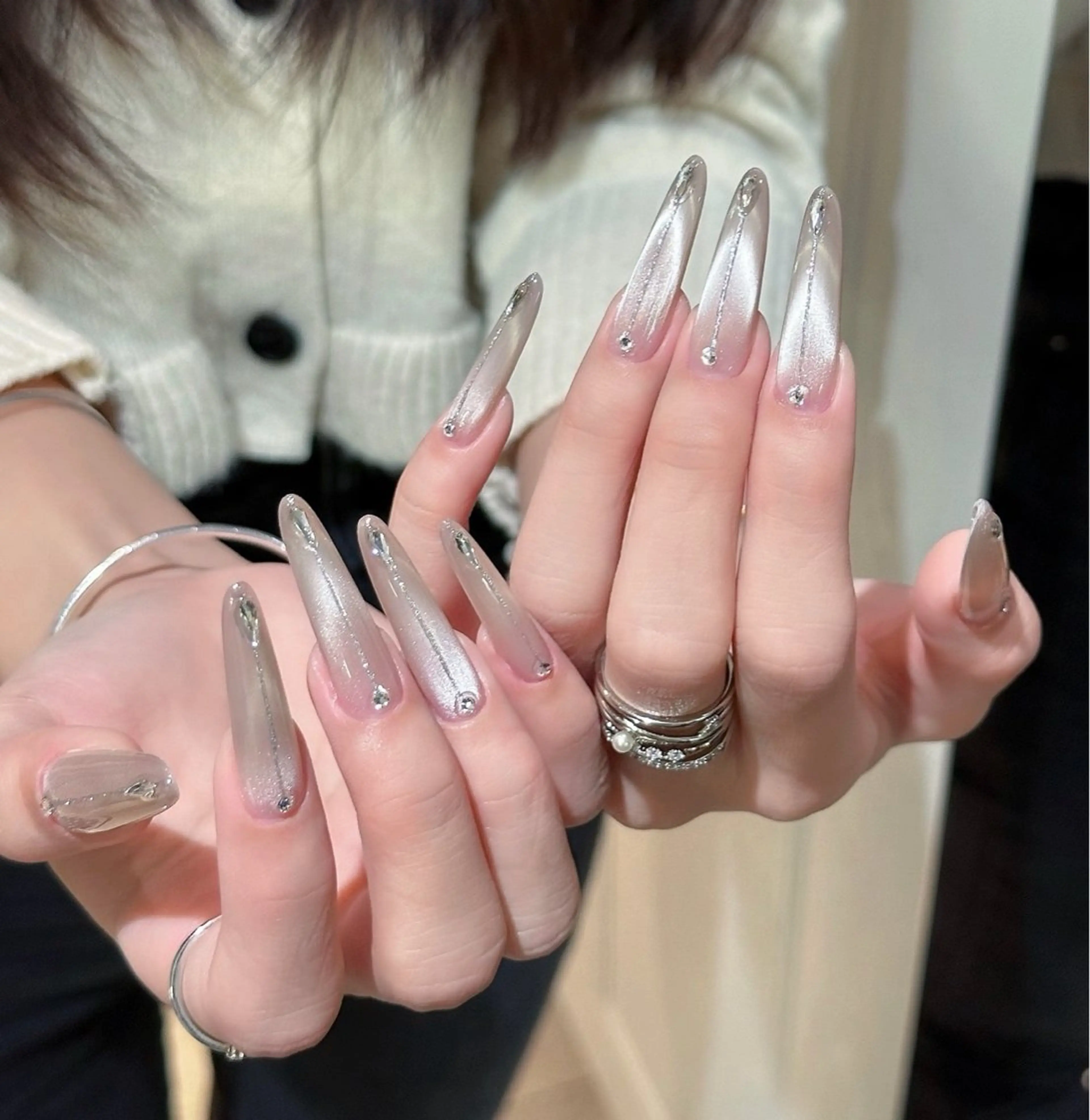 ネイル ETELUNA Nail 銀座店【パラジェル/フィルイン/チップスカルプ/マグネット/ニュアンス】所属・周 テイのネイルデザイン