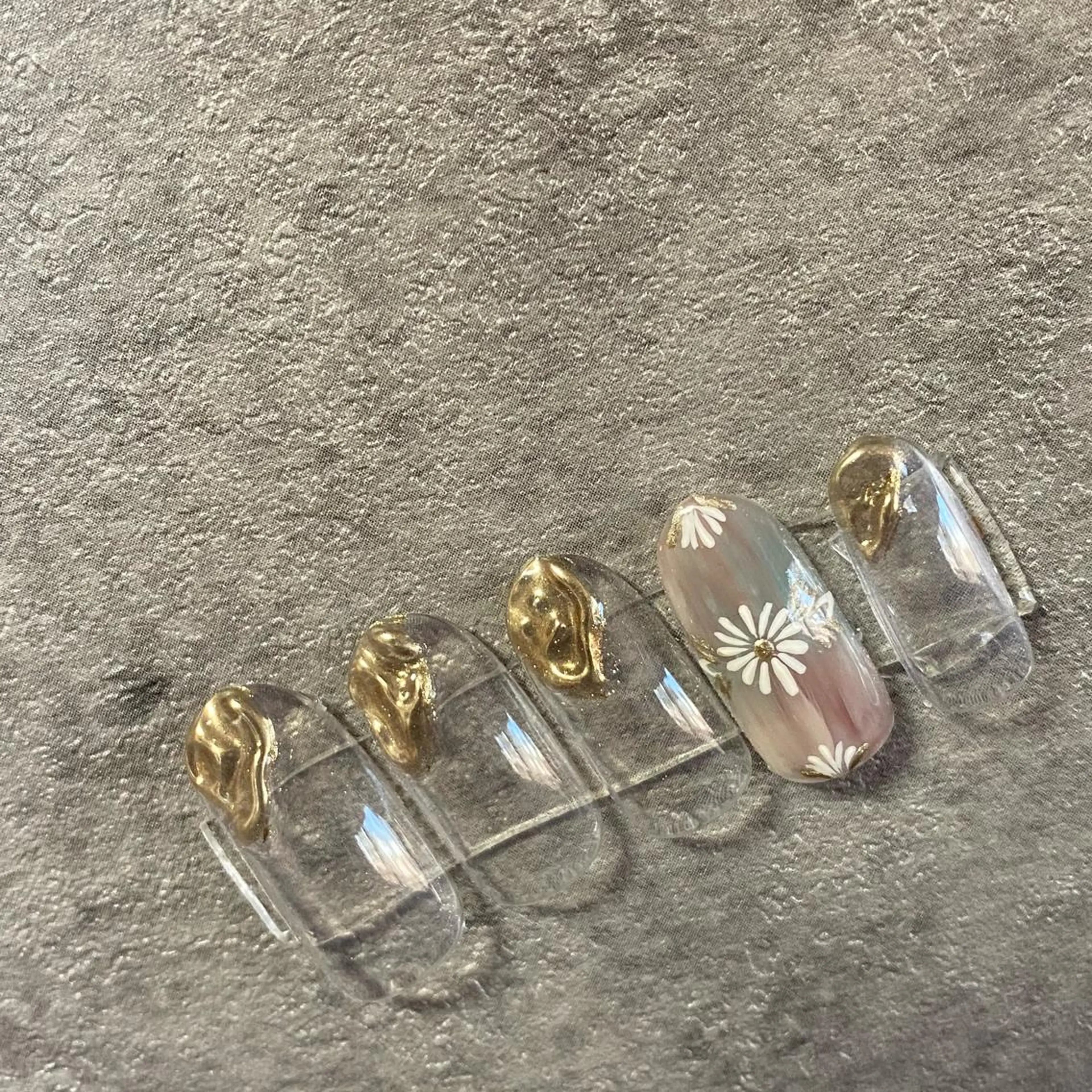 ネイル プライベートビューティーサロンメリア所属・ビューティーサロン meriaのネイルデザイン