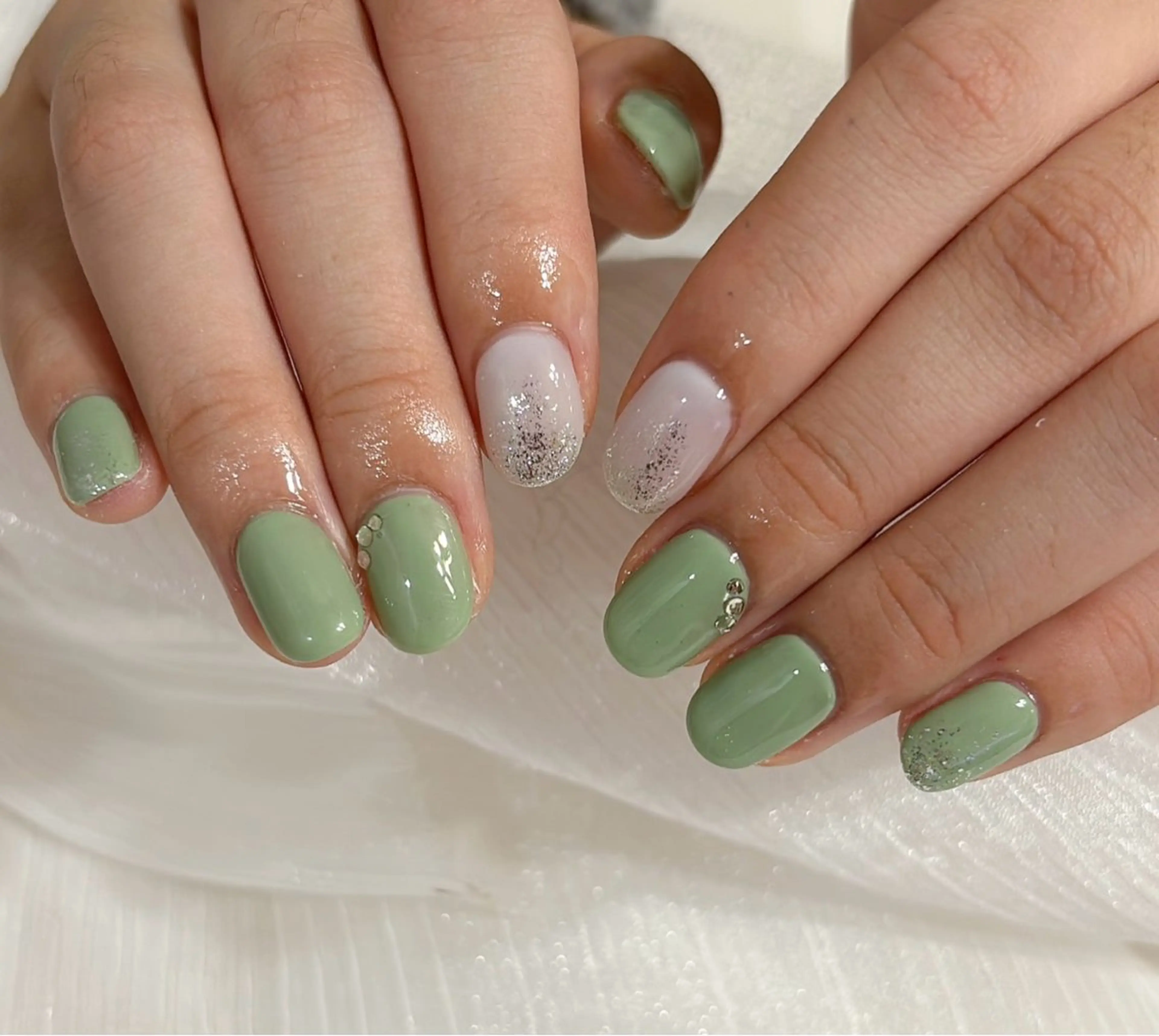 ネイル オーロラネイル フットネイル フレンチネイル ジェルネイル ハート ハンドネイル Mogu nail 二子玉川のネイルデザイン