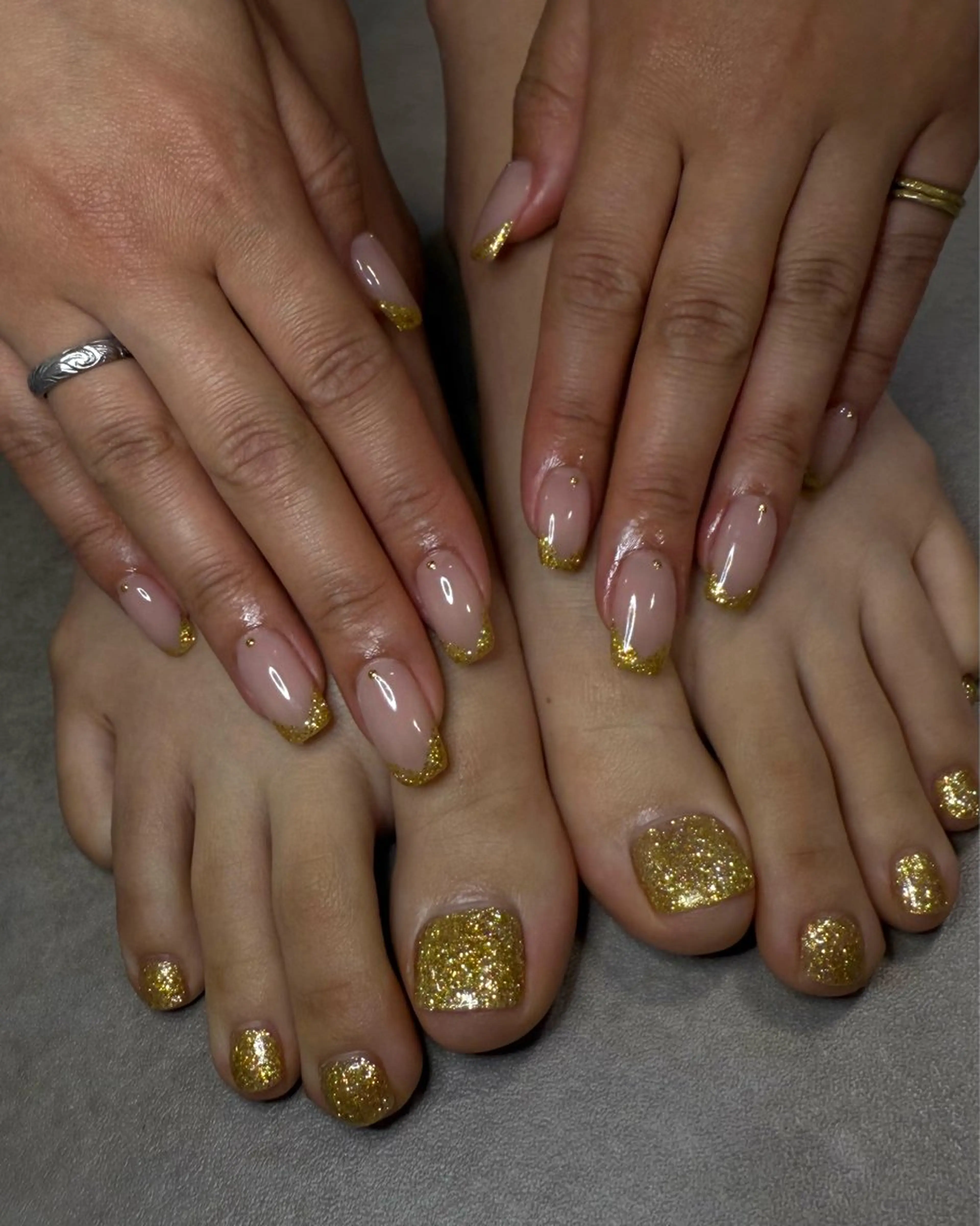 ネイル キラキラネイル 冬ネイル クリスマス ハンドネイル Angie Nail Eyelash所属・YUNE Angieのネイルデザイン