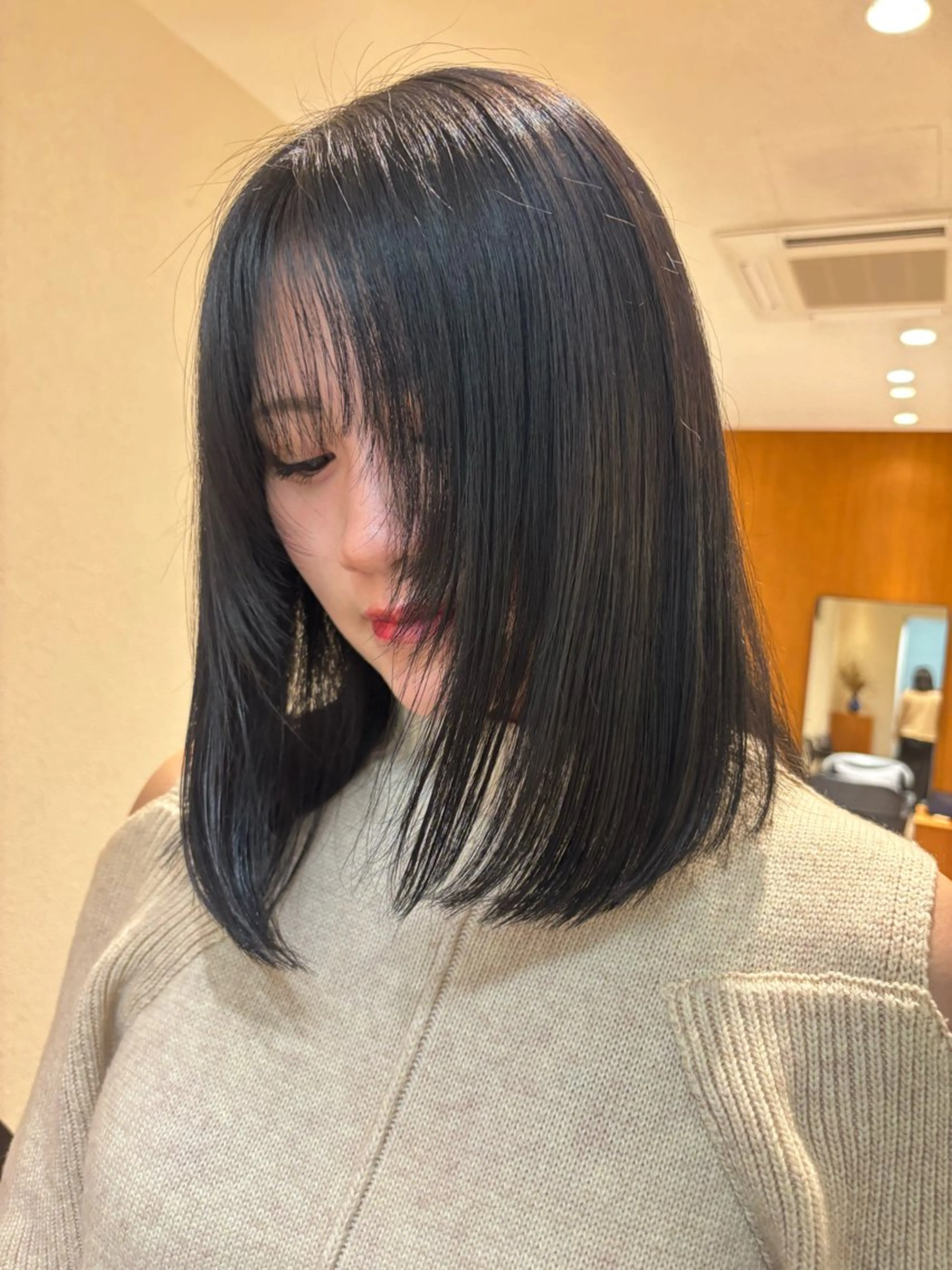 ミディアム yiye   青山店所属・Rako .のヘアスタイル