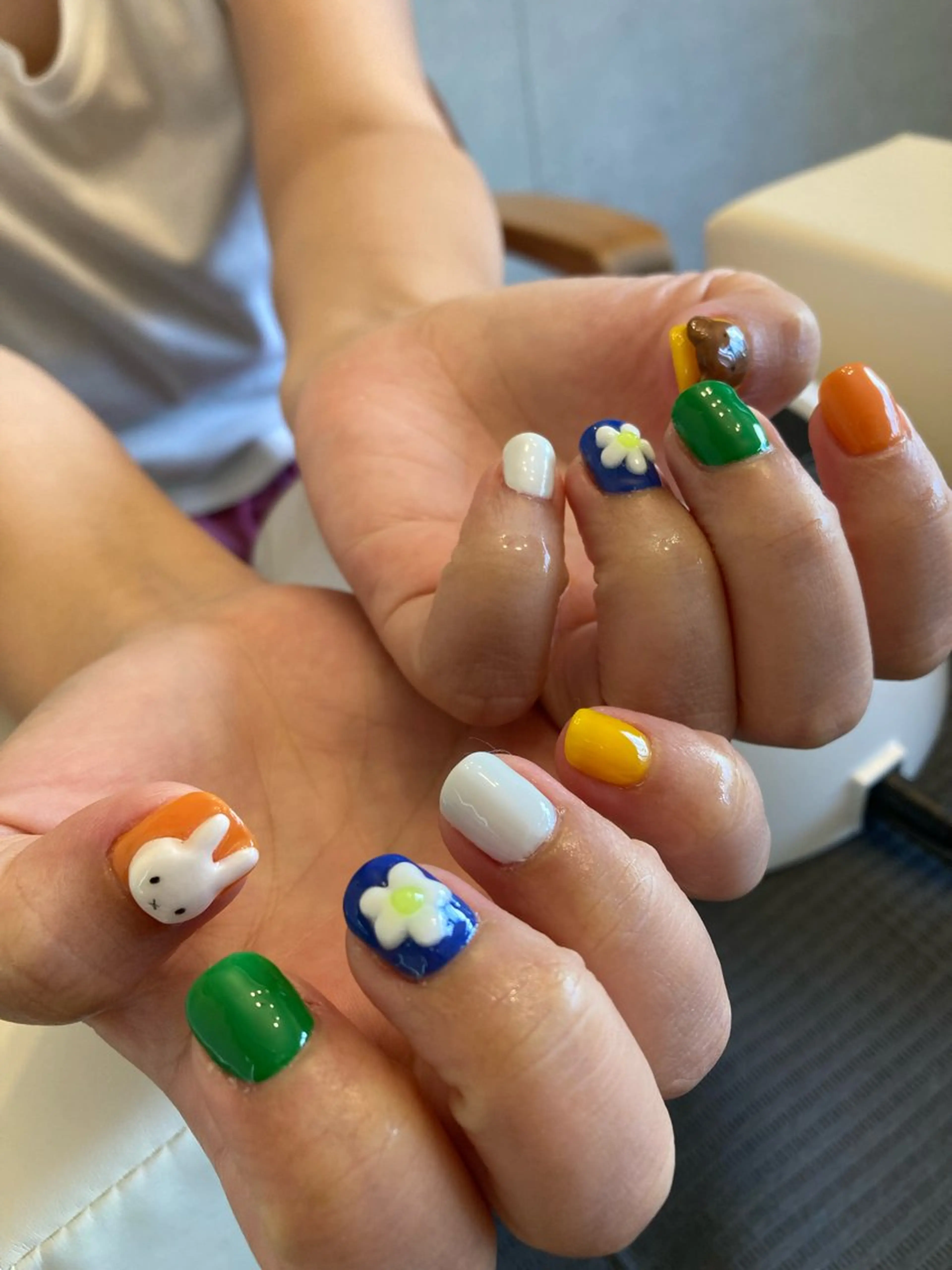 ネイル ハンドネイル ハンドケア 爪の絵描き屋　ミテネイル所属・爪の絵描き屋 ミテネイルのネイルデザイン