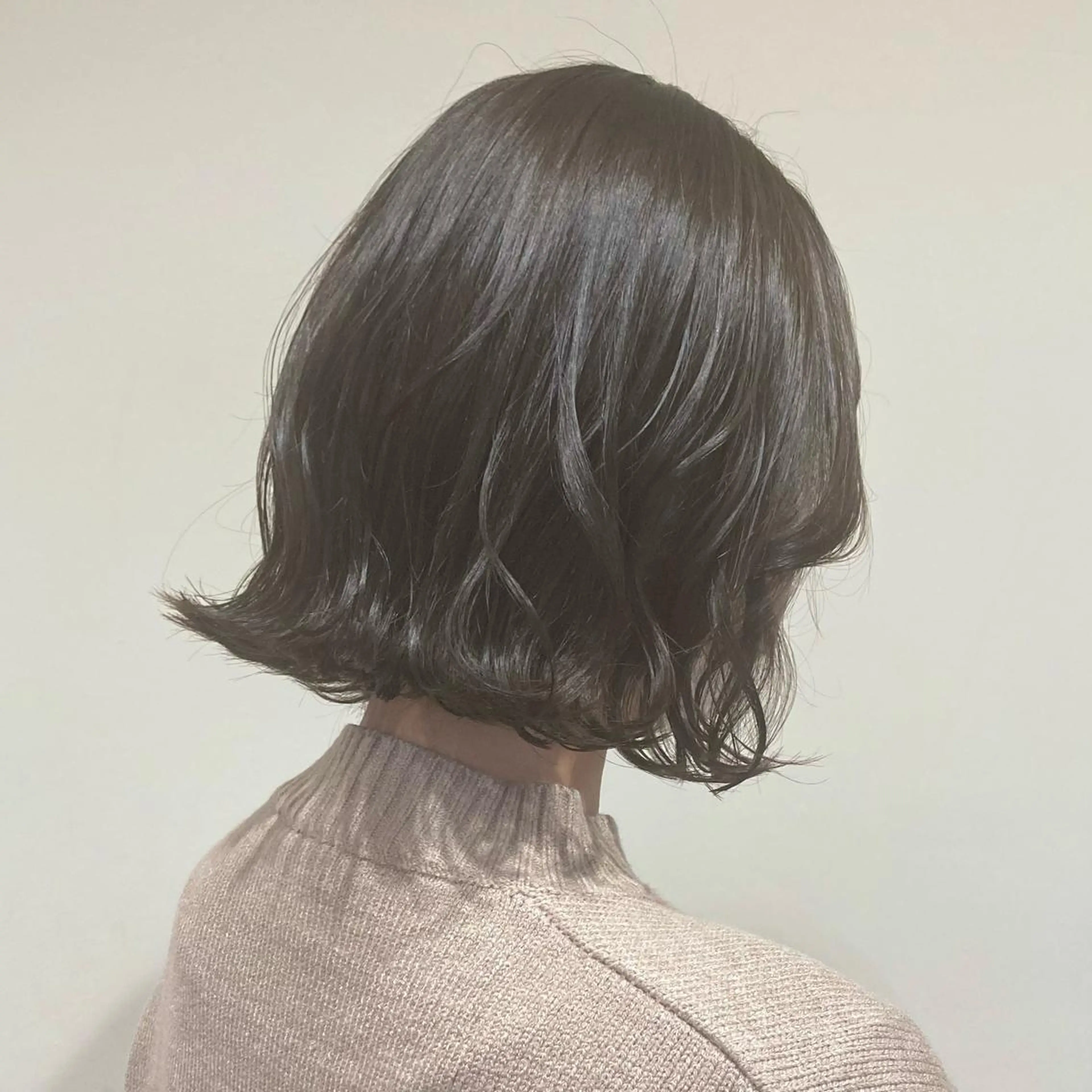 ミディアム ヘアカラー 梅山 美侑のヘアスタイル
