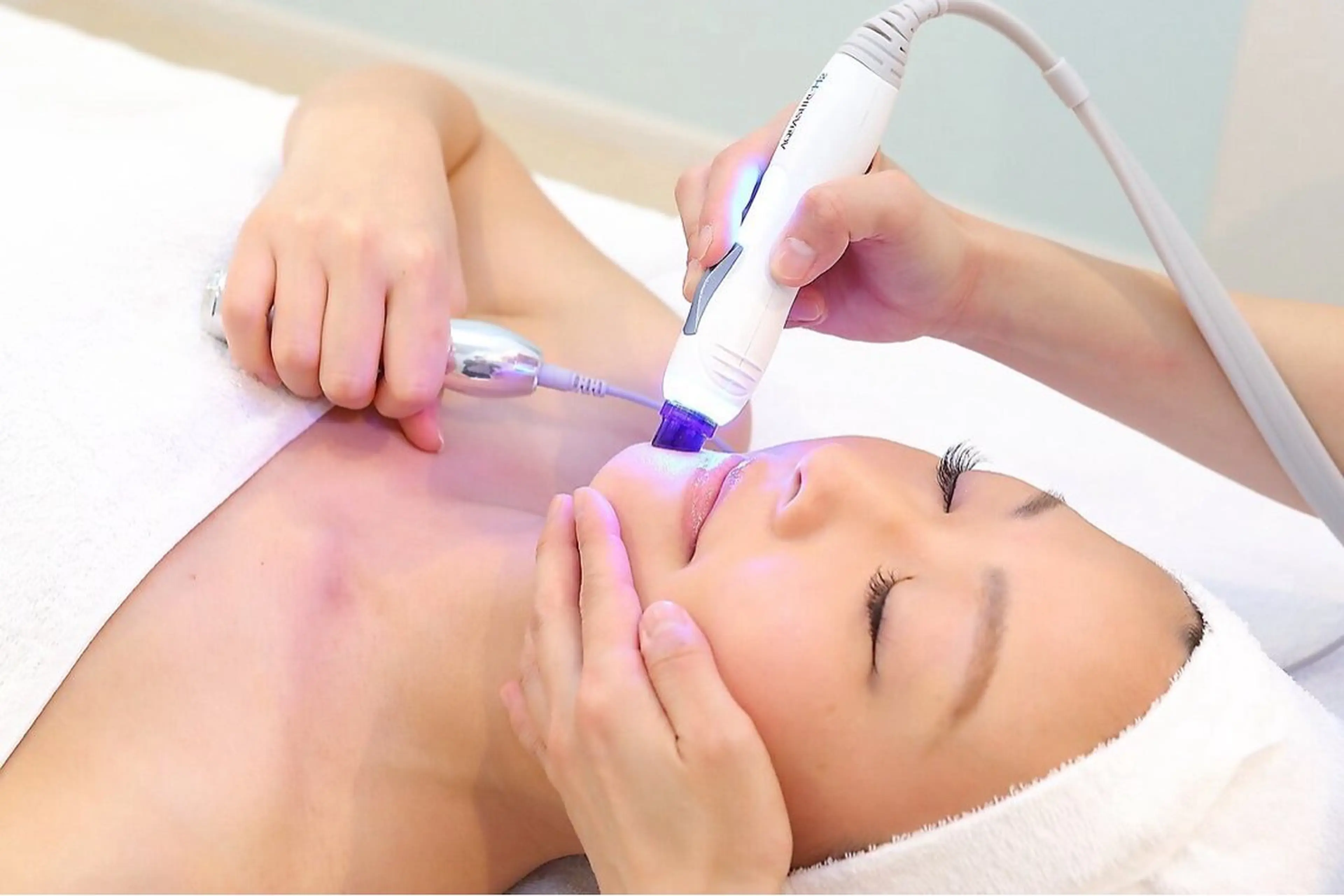 特許取得【毛穴汚れがゴッソリ】水素とスクリュ一の力で眉間、鼻、アゴの洗浄🌪✨️の写真