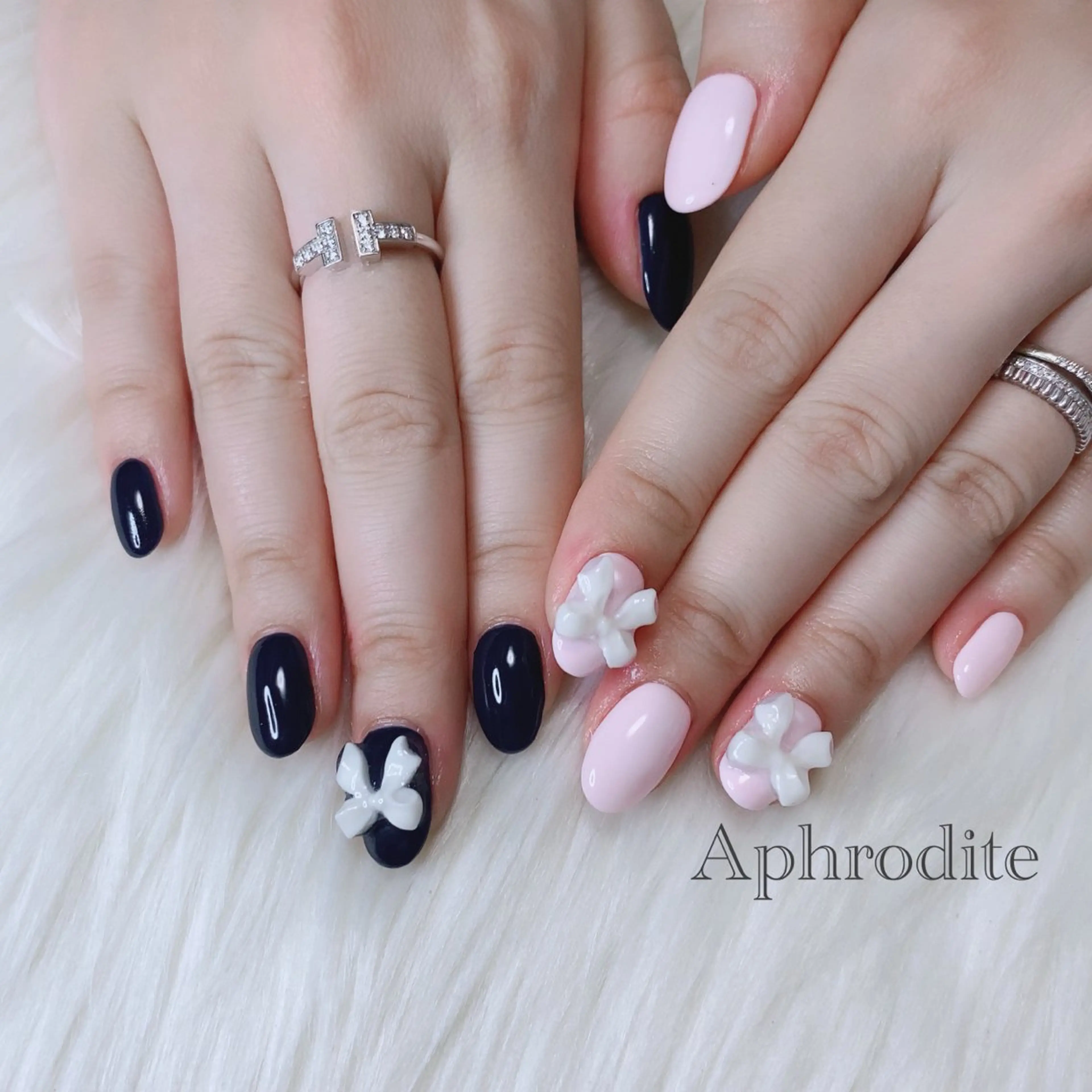 ネイル Aphrodite パラジェル認定サロンのネイルデザイン