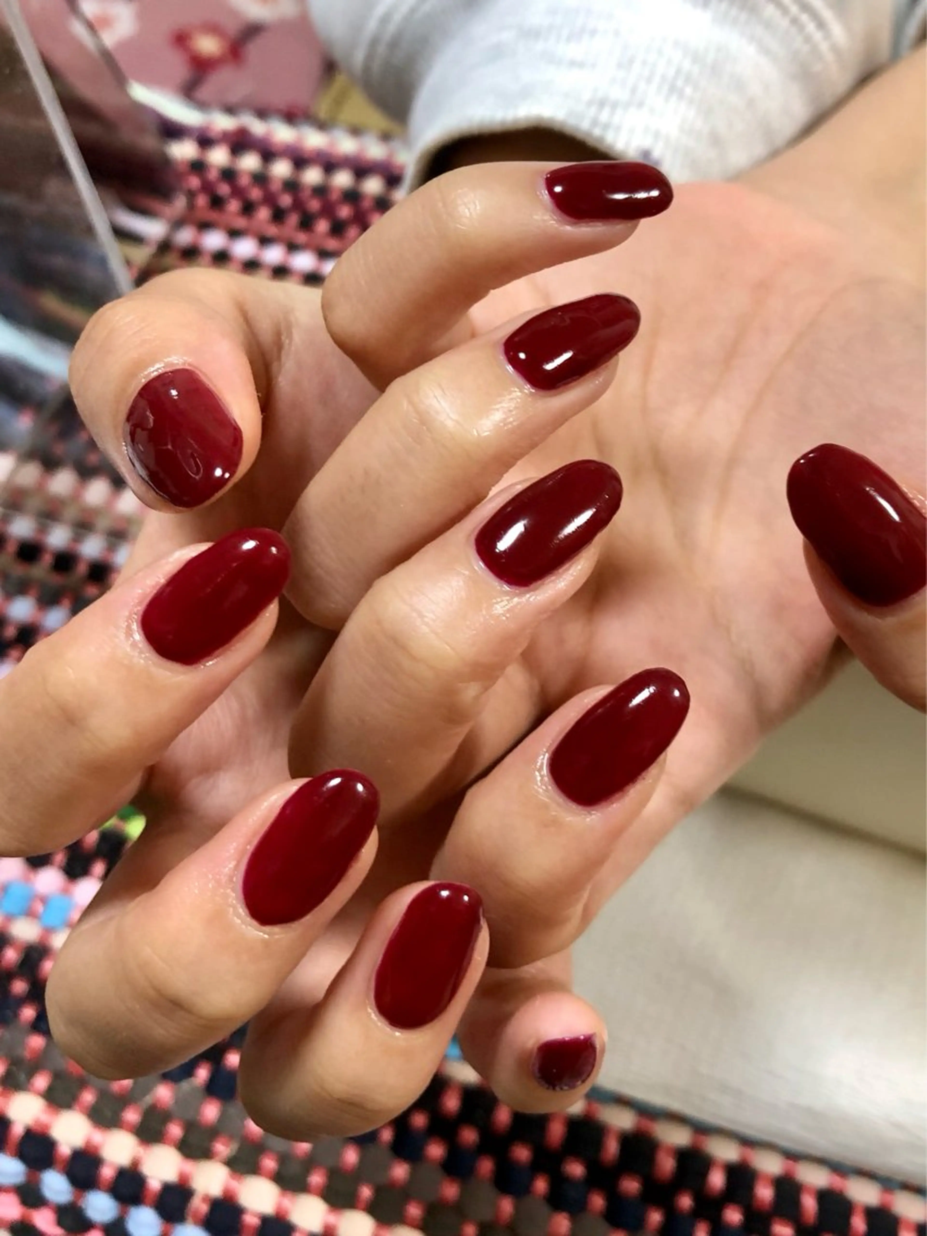 ネイル 赤色 ハンドネイル meeho所属・salon *meehoのネイルデザイン