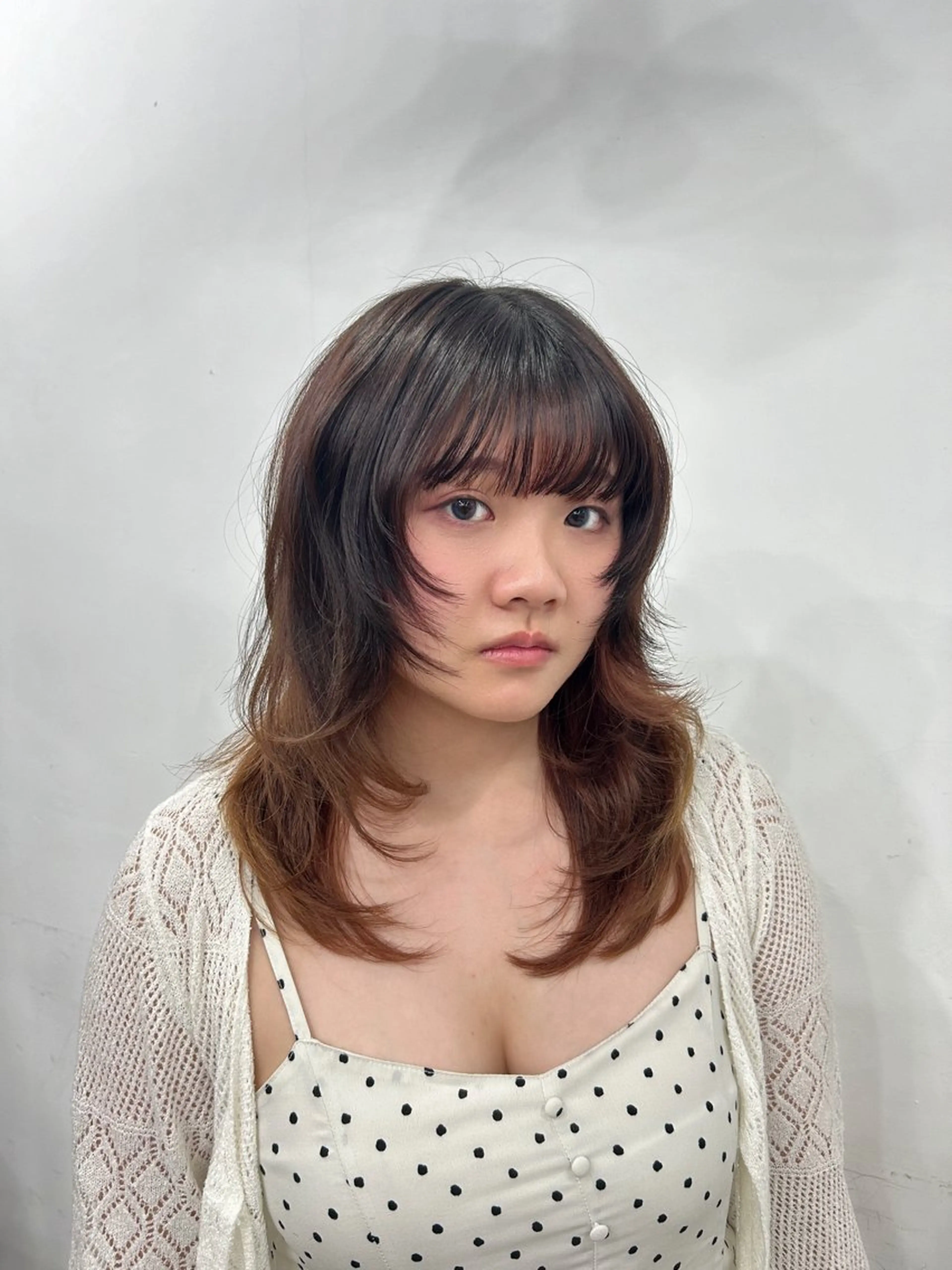 ミディアム レイヤーカット Morimoto Laryaのヘアスタイル