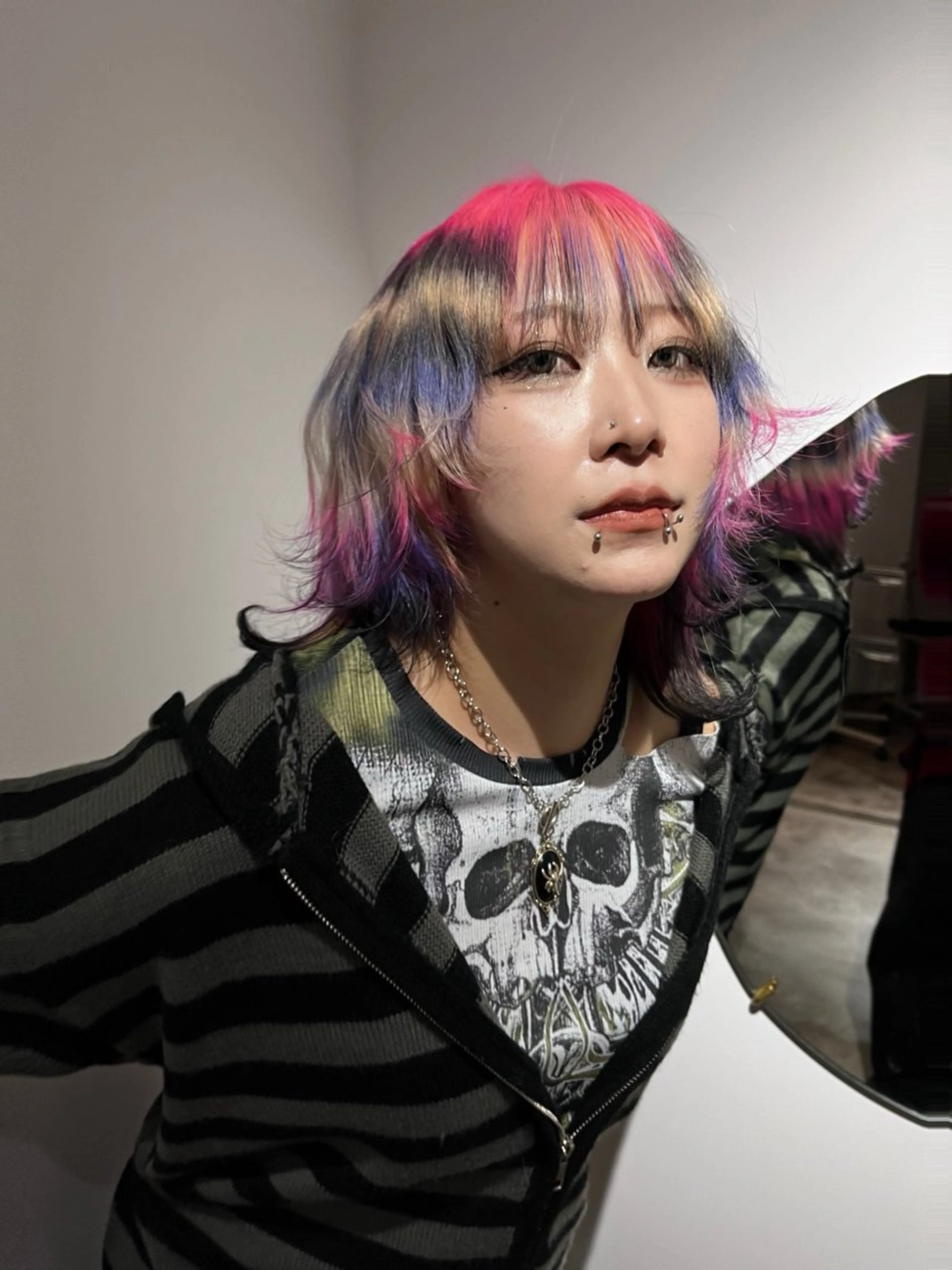 ミディアム カラー ブリーチ ケアブリーチ ハイトーンカラー ヘアカラー TOTA 唯一無二カラーのヘアスタイル