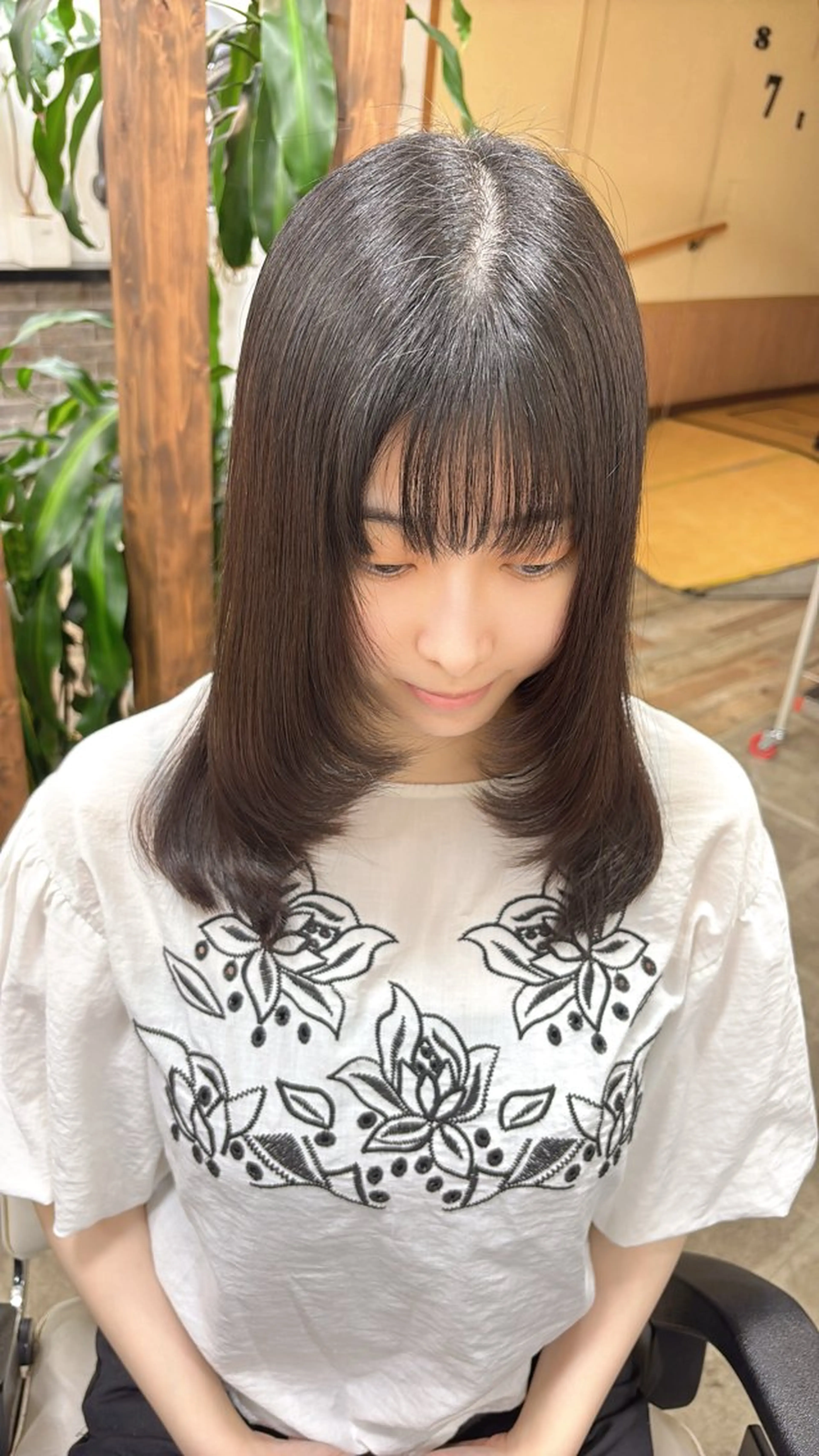 セミロング パーマ ヘアアレンジ 髪質改善 レイヤーカット カット 縮毛矯正 イツキ🌕デザインカ ラー🥨髪質改善🫧のヘアスタイル
