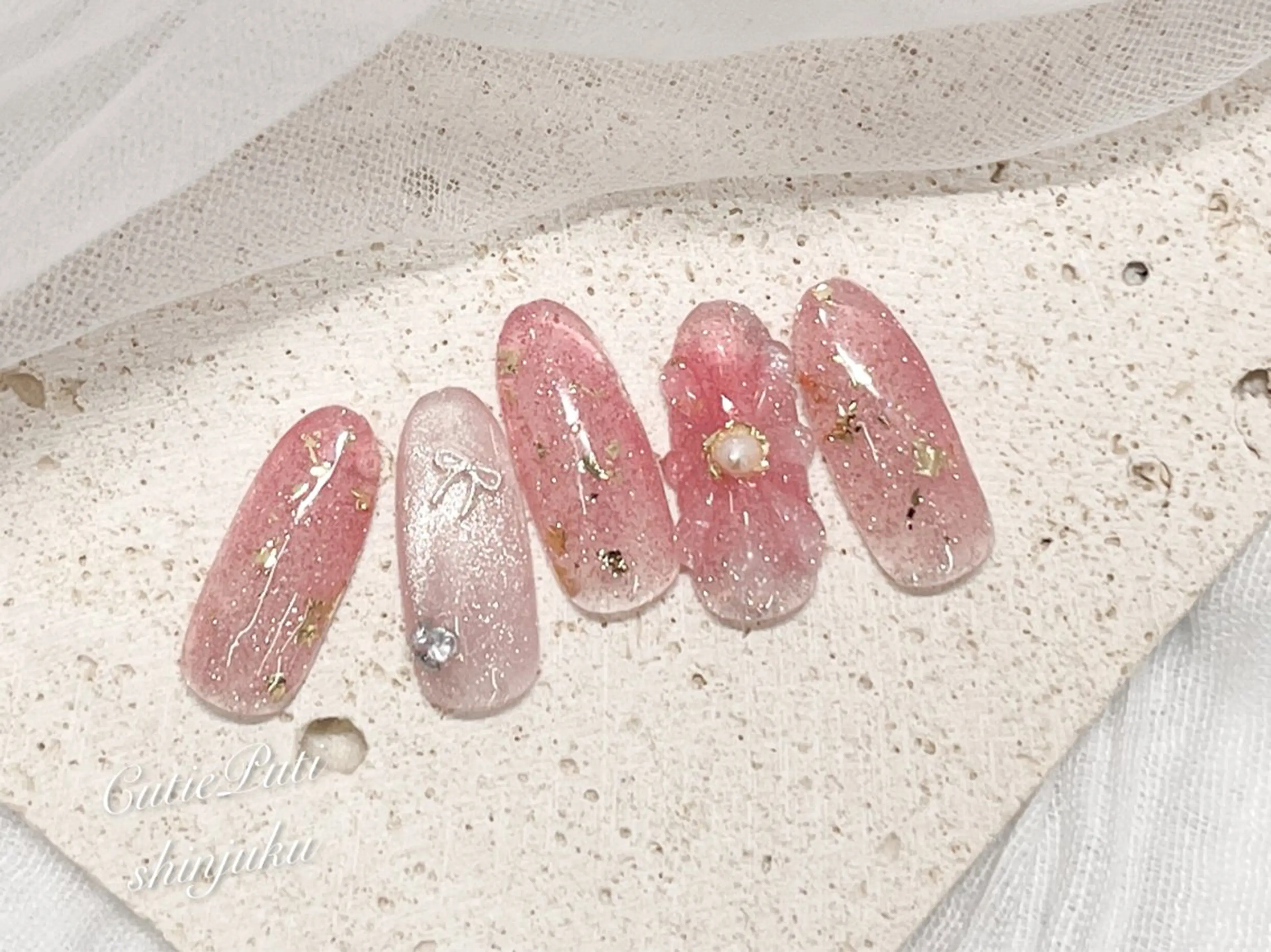 ネイル 韓国ネイル ぷっくりネイル ワンホンネイル ハンドネイル NailSalon CutiePutiのネイルデザイン