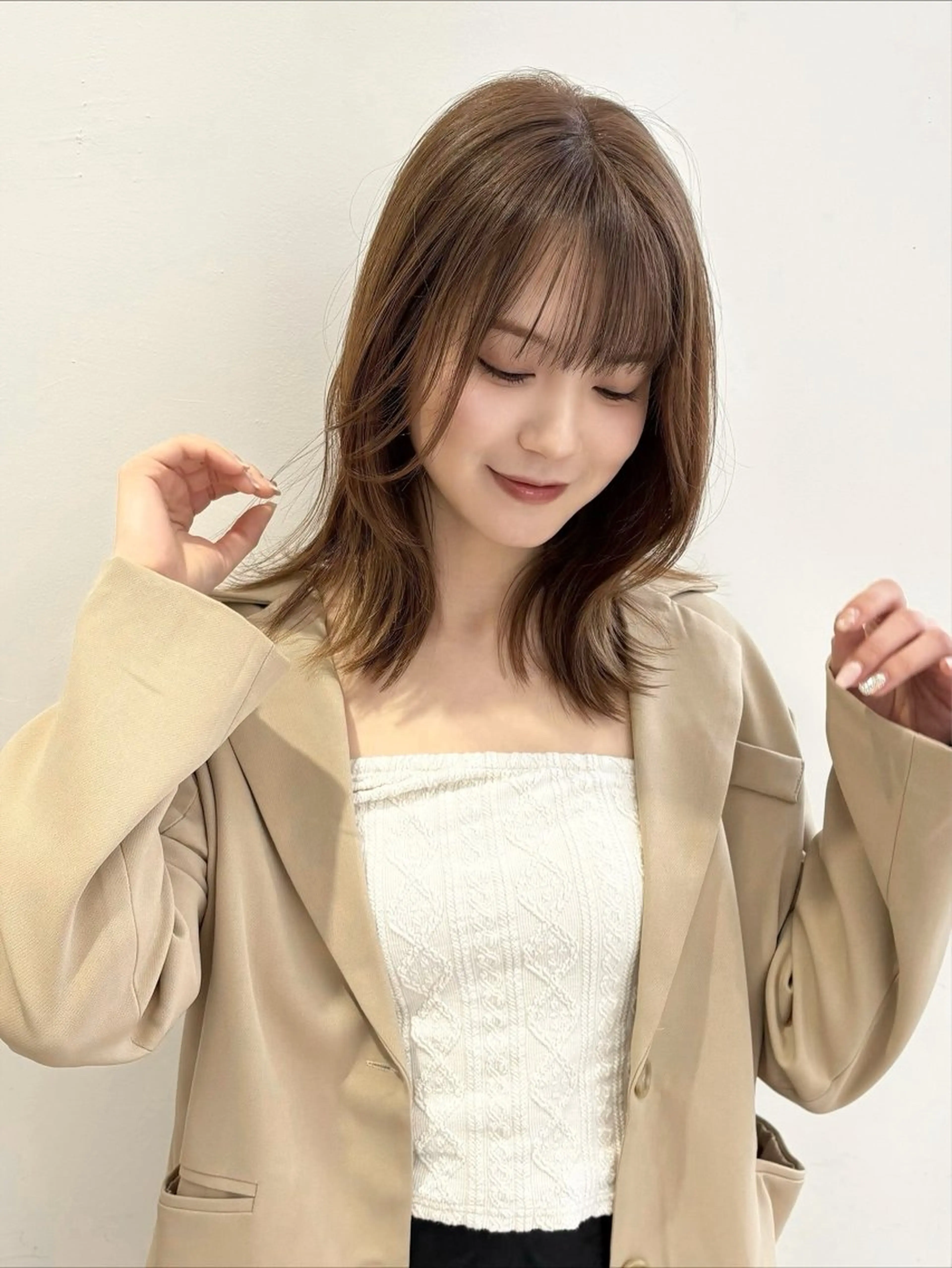 ミディアム カット ヘアカラー トリートメント 透明感カラー 🩰あさのヘアスタイル