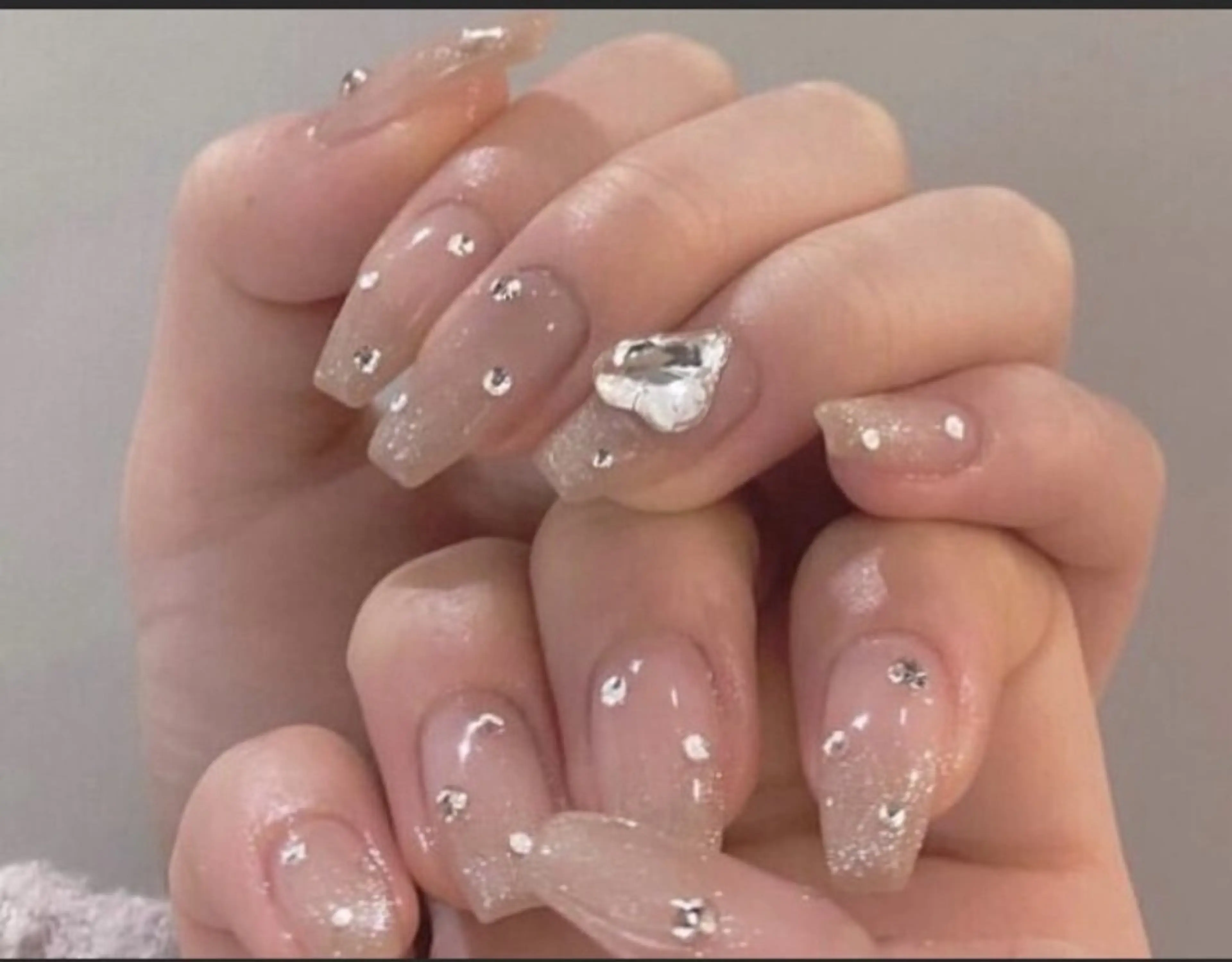 ネイル ハンドネイル Kaka_ パラジェル、長さだしのネイルデザイン