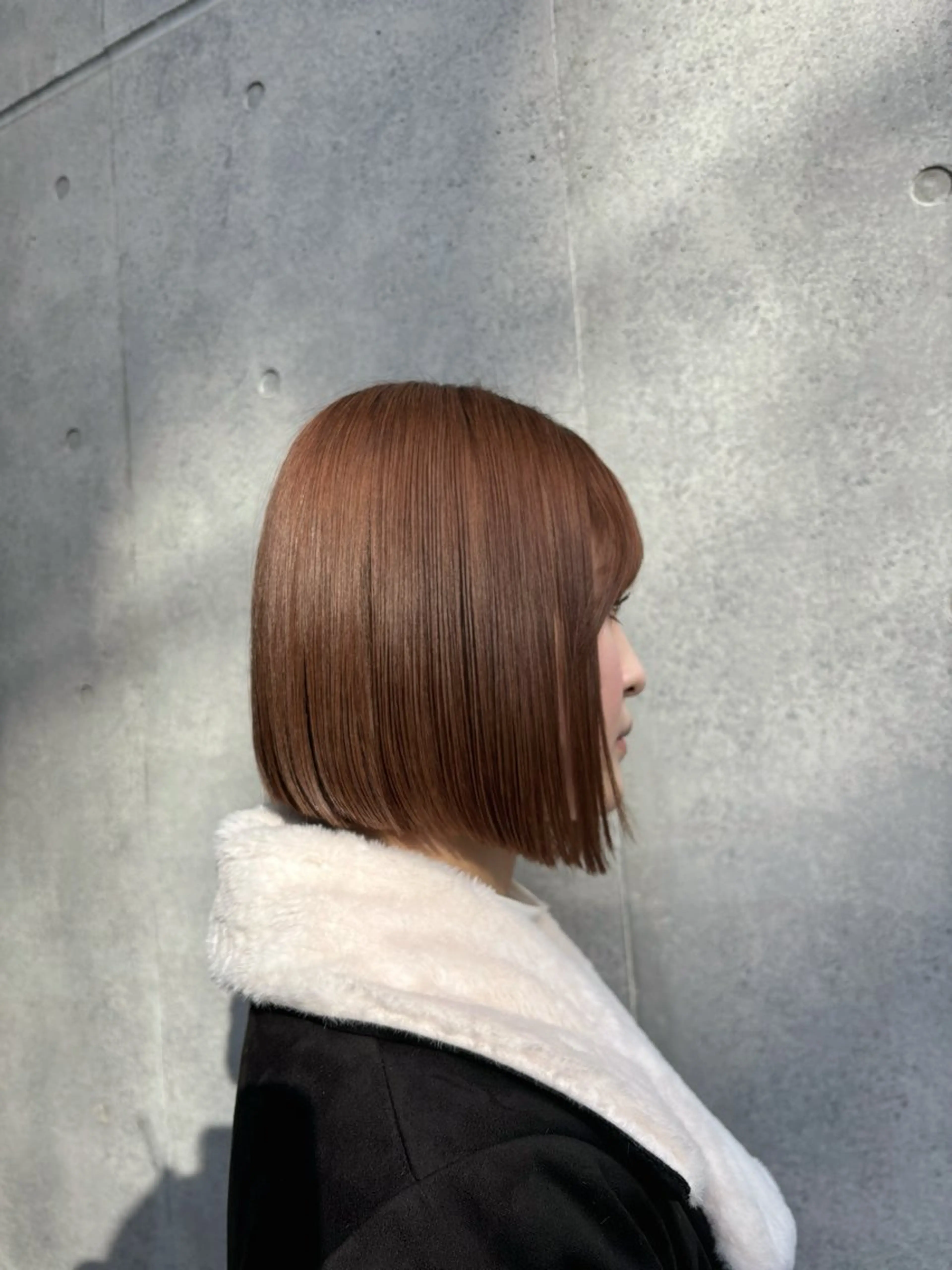 ショート パーマ 縮毛矯正 一目惚れ艶ハイトーン バンド/しほのヘアスタイル