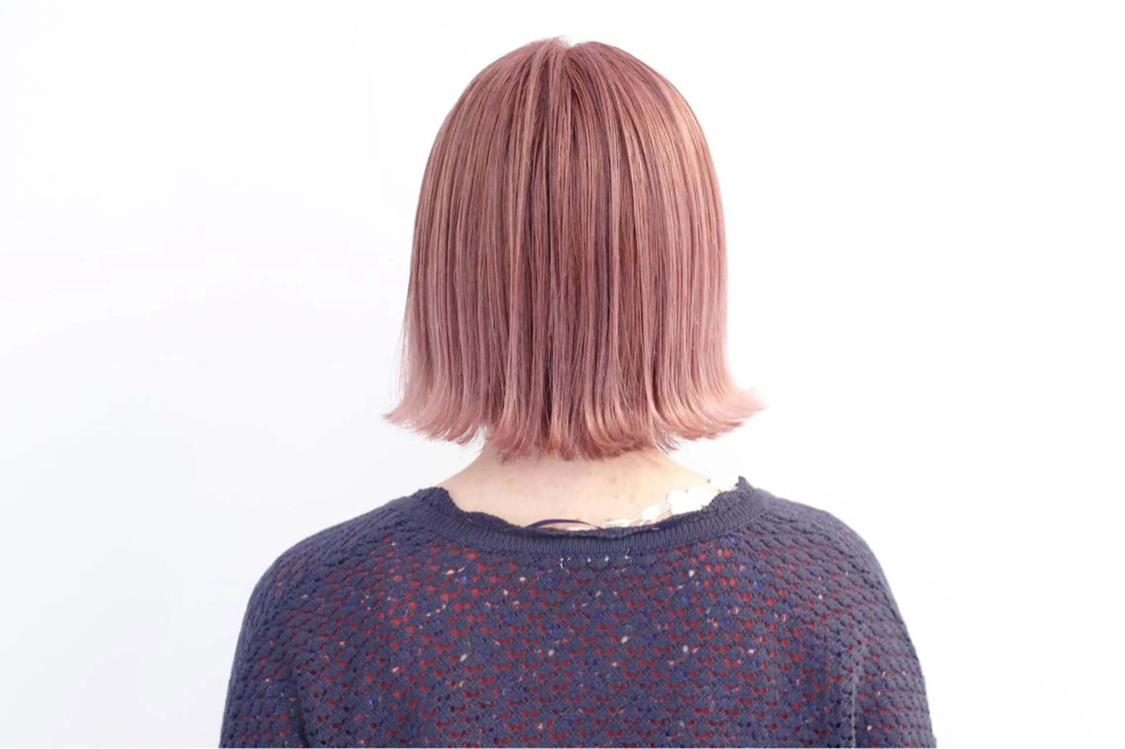 ショート カラー 鈴木 美紅のヘアスタイル