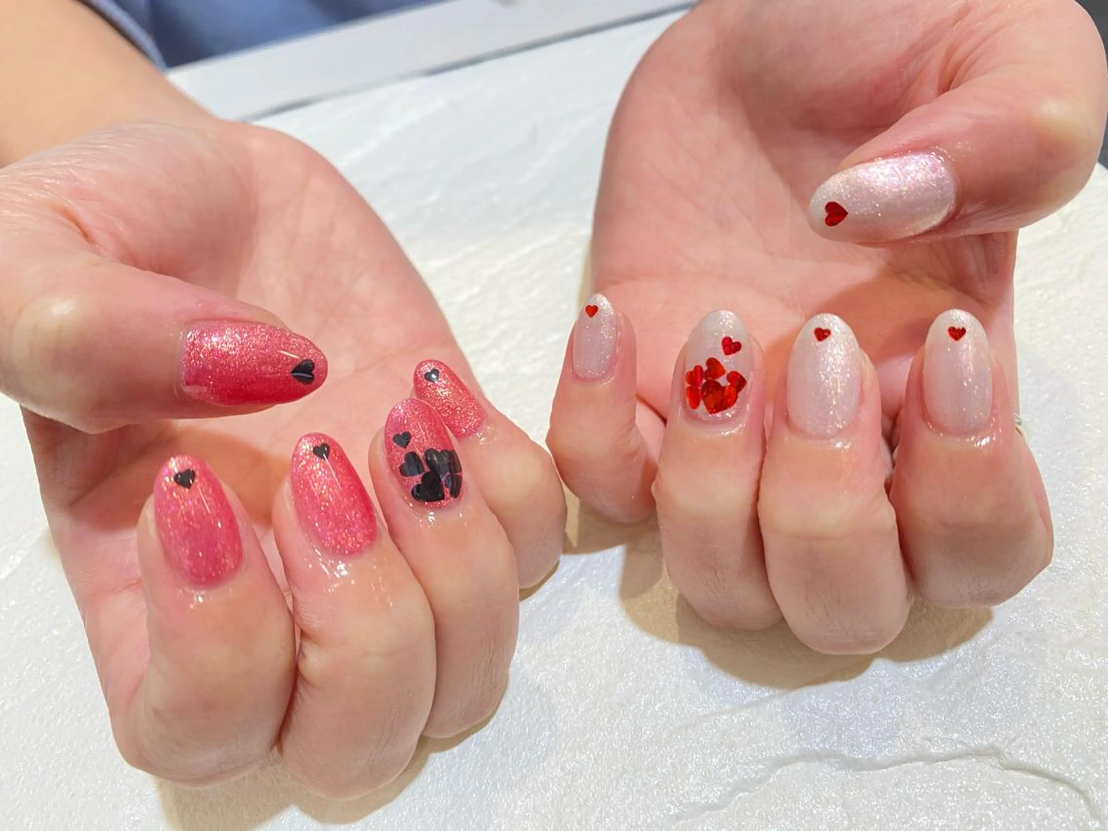 ネイル ホログラムネイル ハンドネイル 鈴木 優菜のネイルデザイン