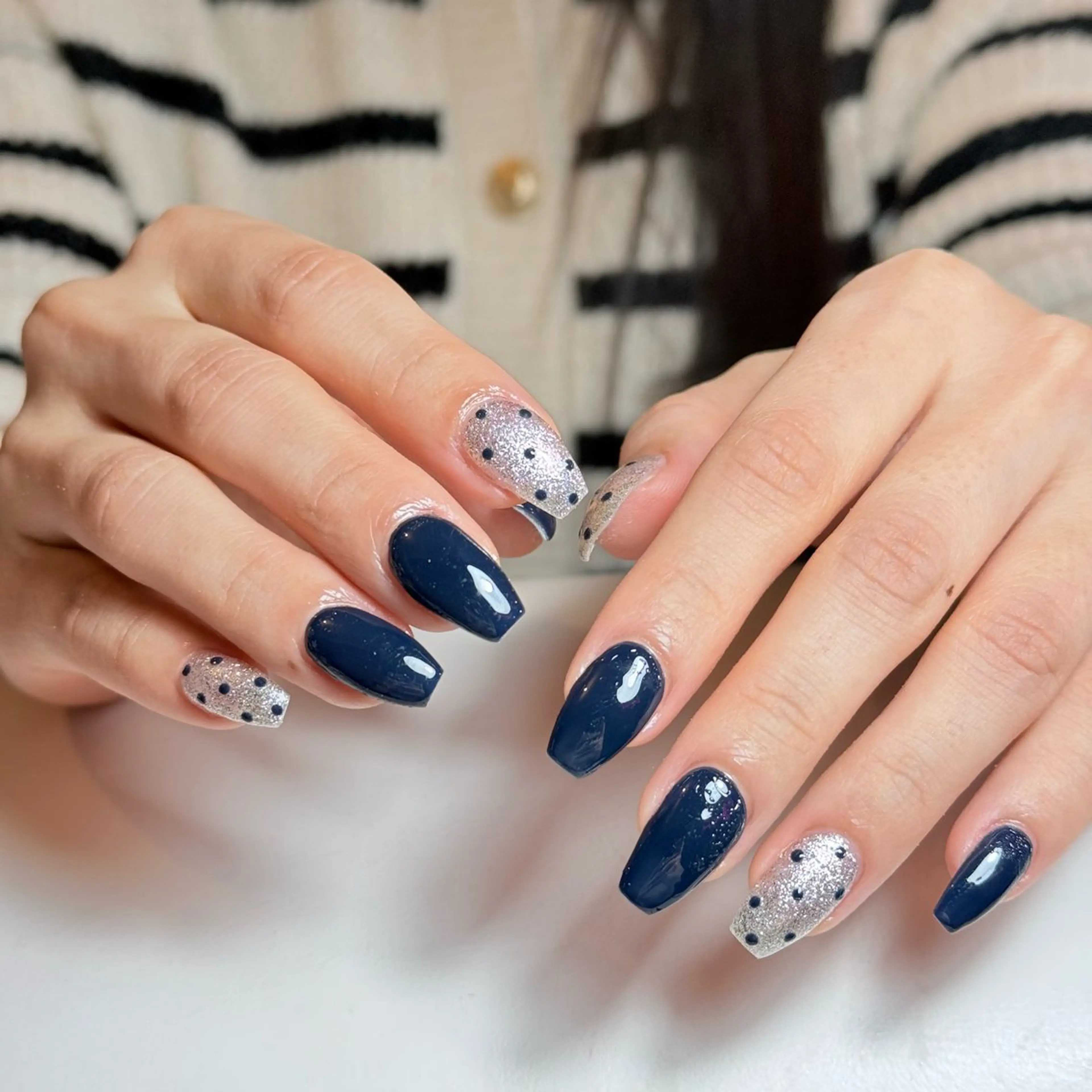 ネイル チークネイル フレンチネイル グラデーション キラキラネイル 韓国ネイル ハンドネイル Risa_ Nailのネイルデザイン