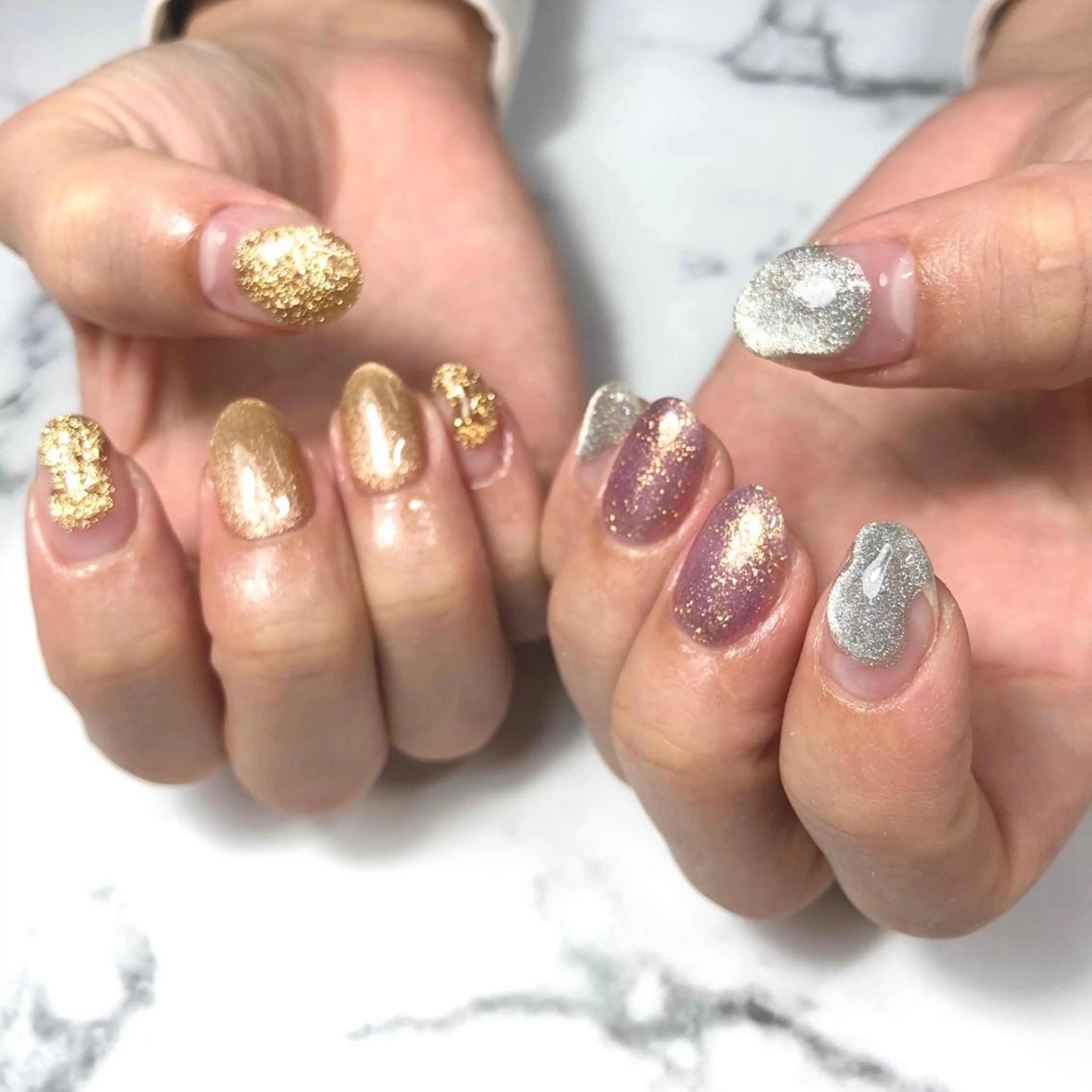 ネイル アートネイル ゴールド 韓国ネイル マグネットネイル ワンカラーネイル ハンドネイル NAIL NOWのネイルデザイン