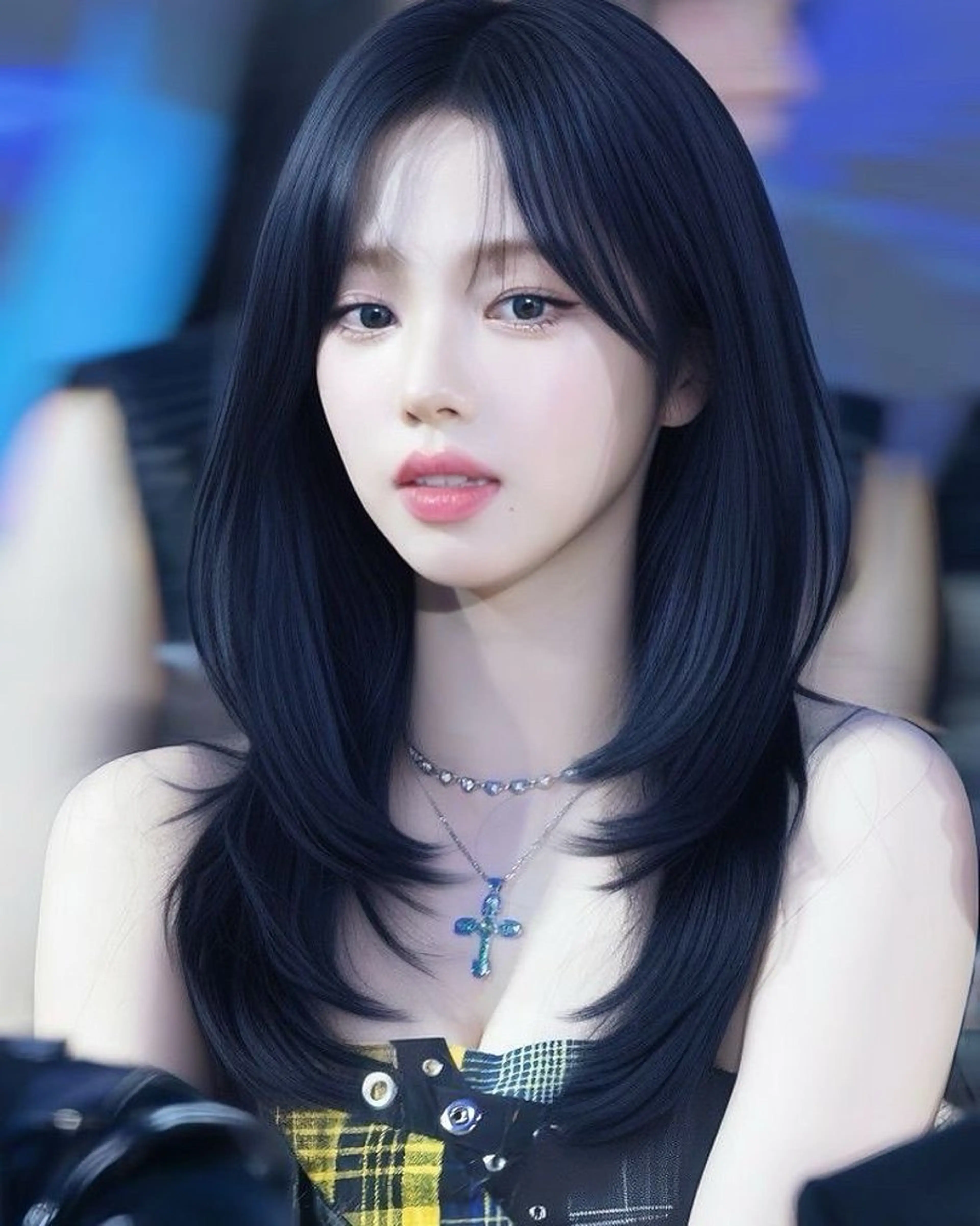 レイヤーカット ＋ シャンプーブロー 💕                  (トリートメント付)✨️の写真