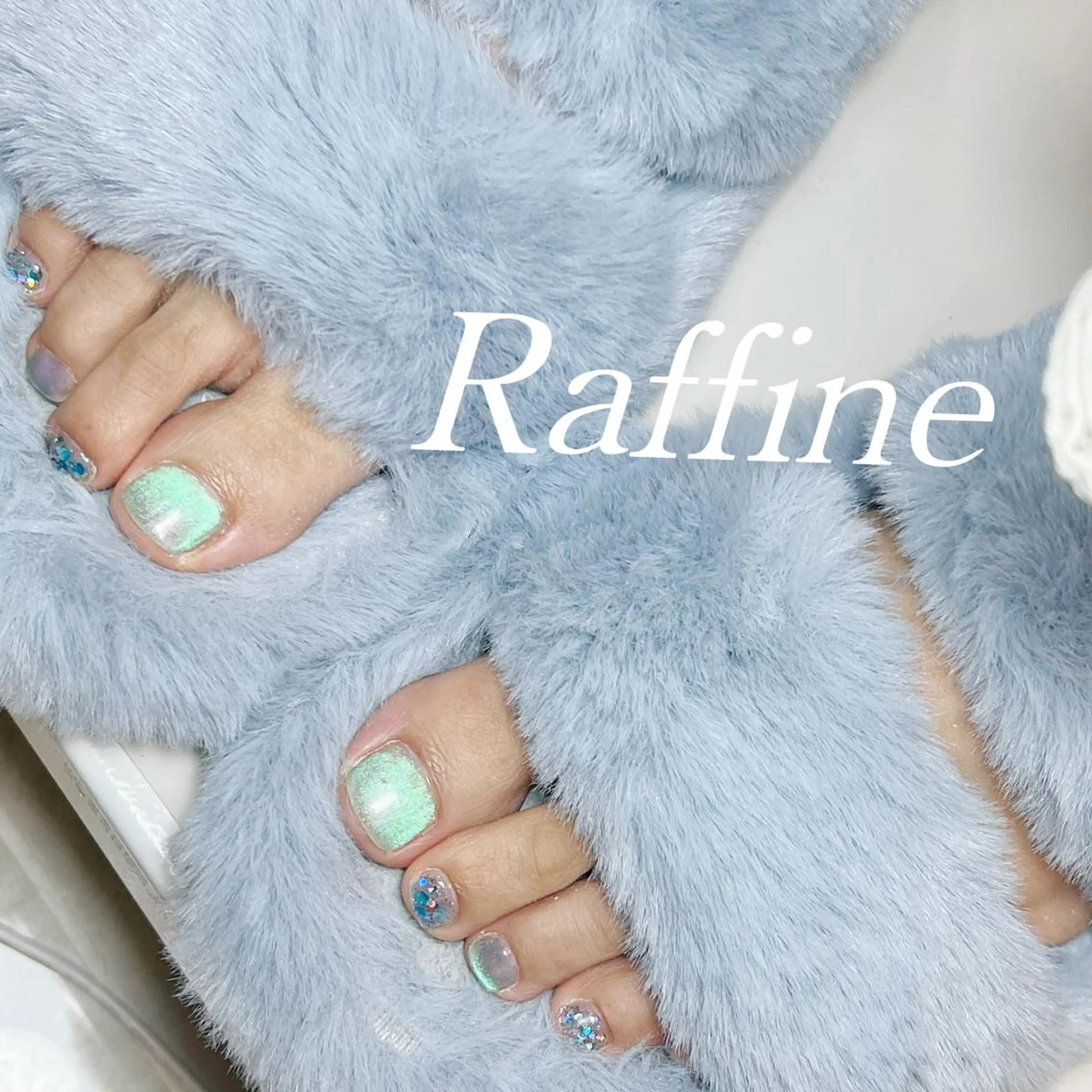 ネイル RAFFINE 月🦋🩵のネイルデザイン