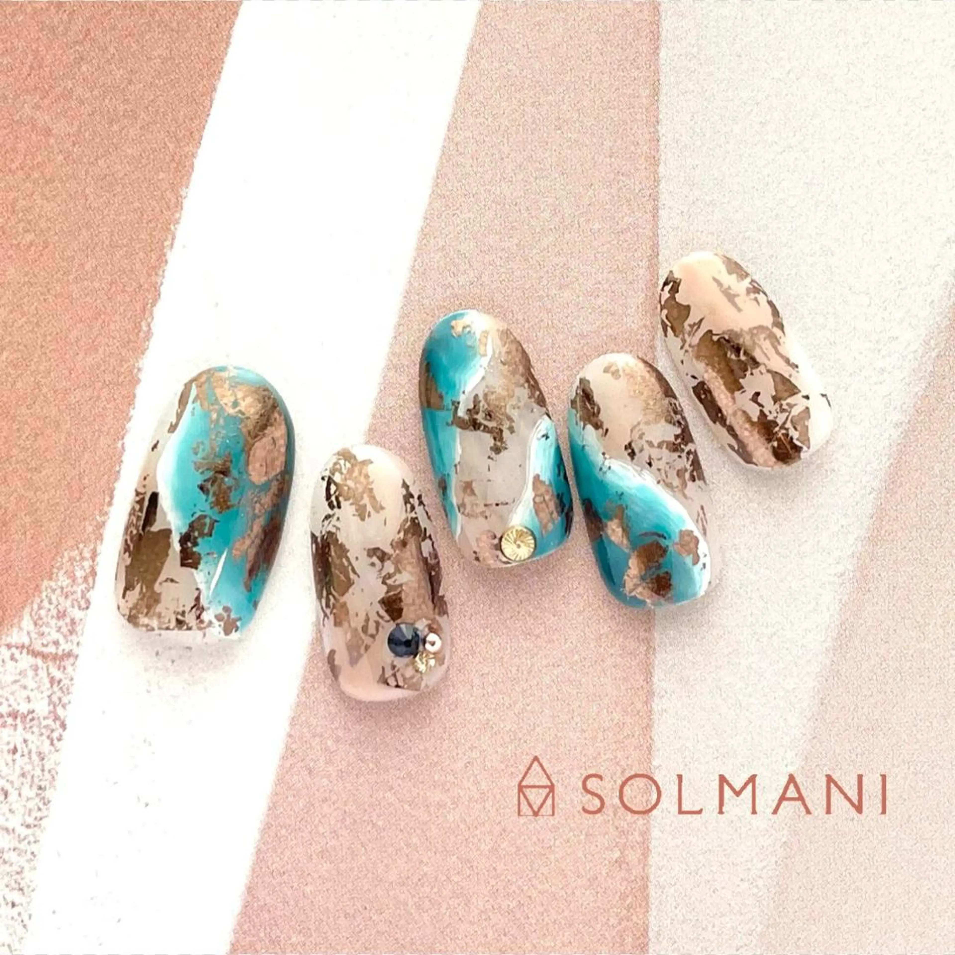 ネイル SOLMANI 予約担当のネイルデザイン