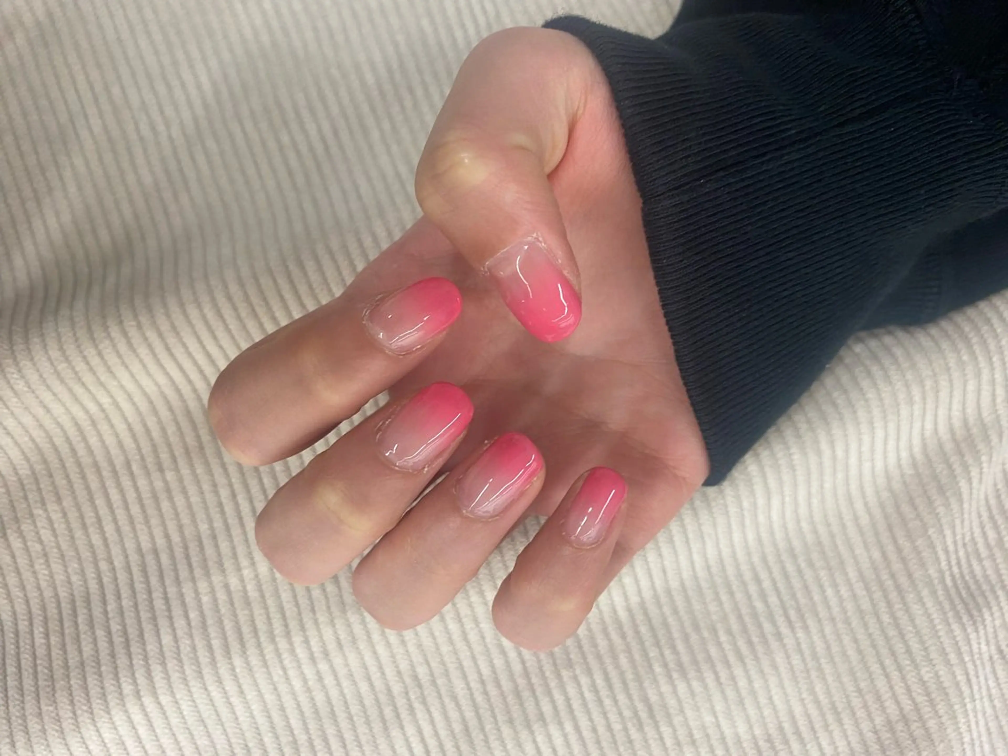 ネイル グラデーション ピンク シンプルネイル Pritia 博多店所属・Pritia博多店 松原のネイルデザイン