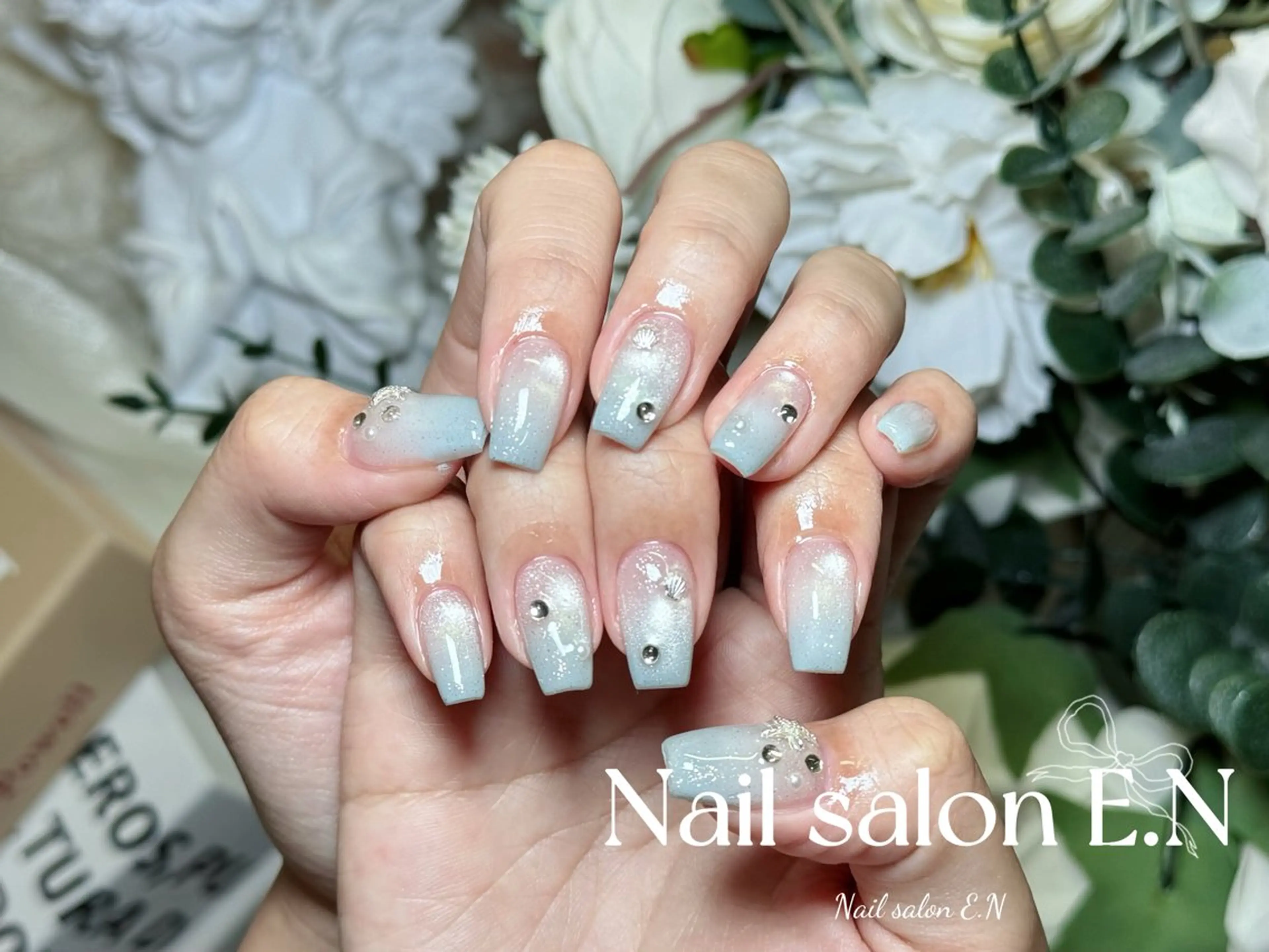 ネイル アートネイル オーロラネイル ブラウン クリアネイル フレンチネイル ハンドネイル E.N🦋 長さ出し/持ち込みのネイルデザイン