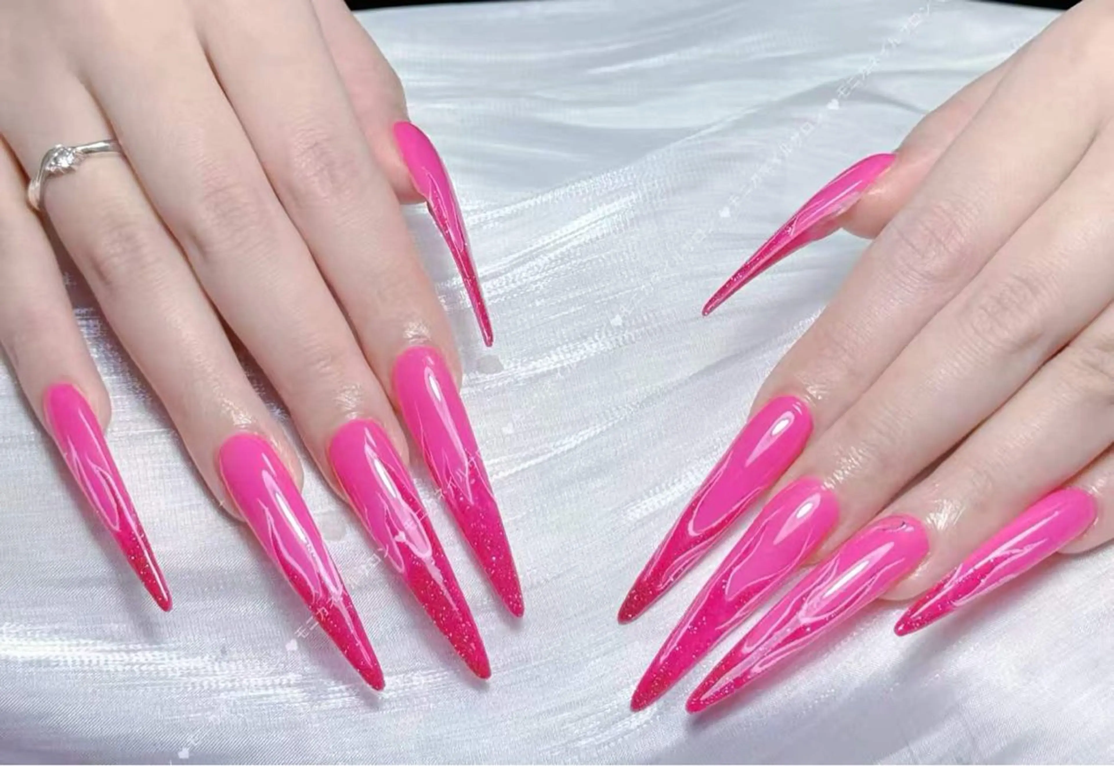 ネイル 小島 千尋のネイルデザイン