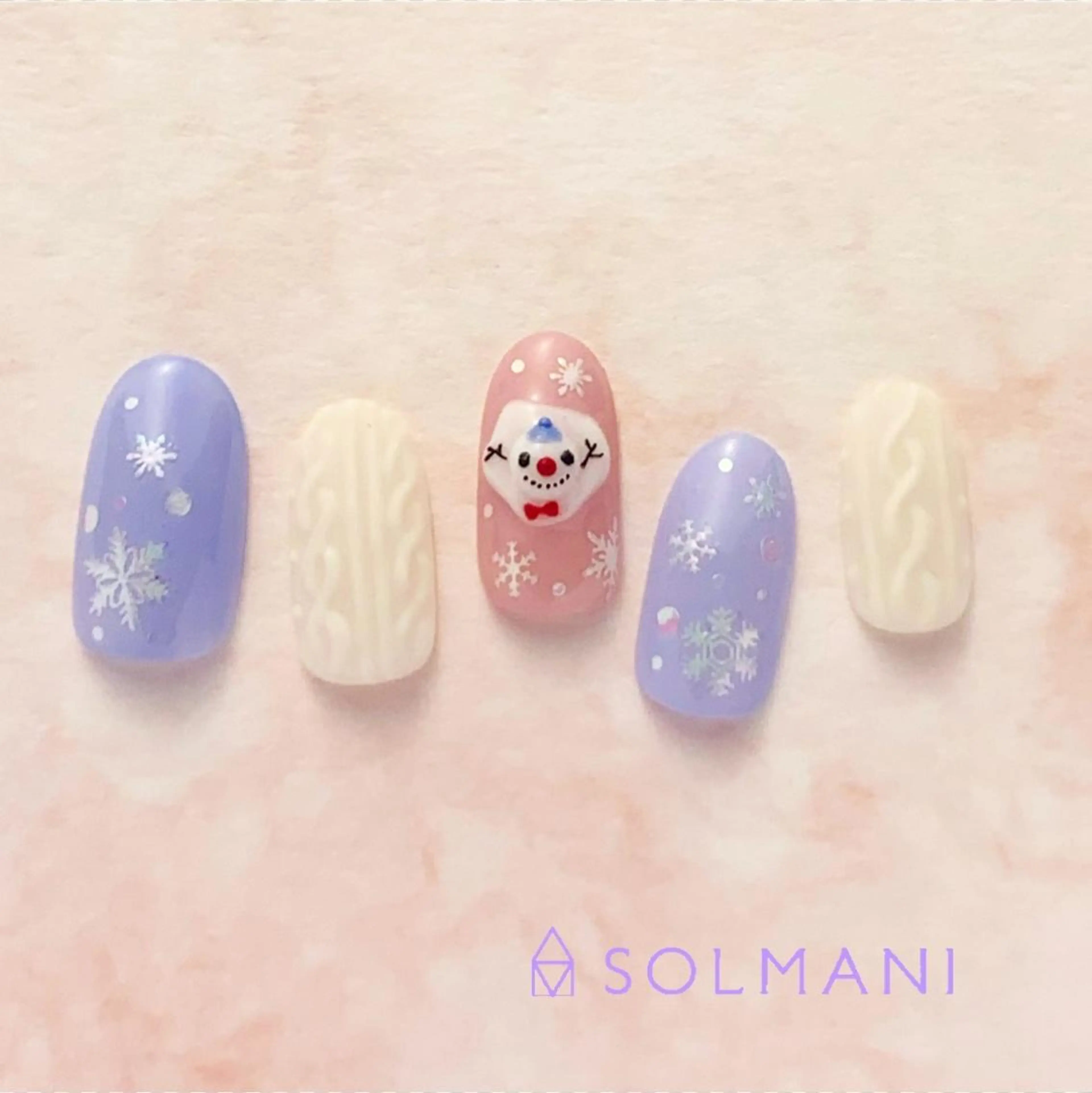 ネイル SOLMANI 予約担当のネイルデザイン