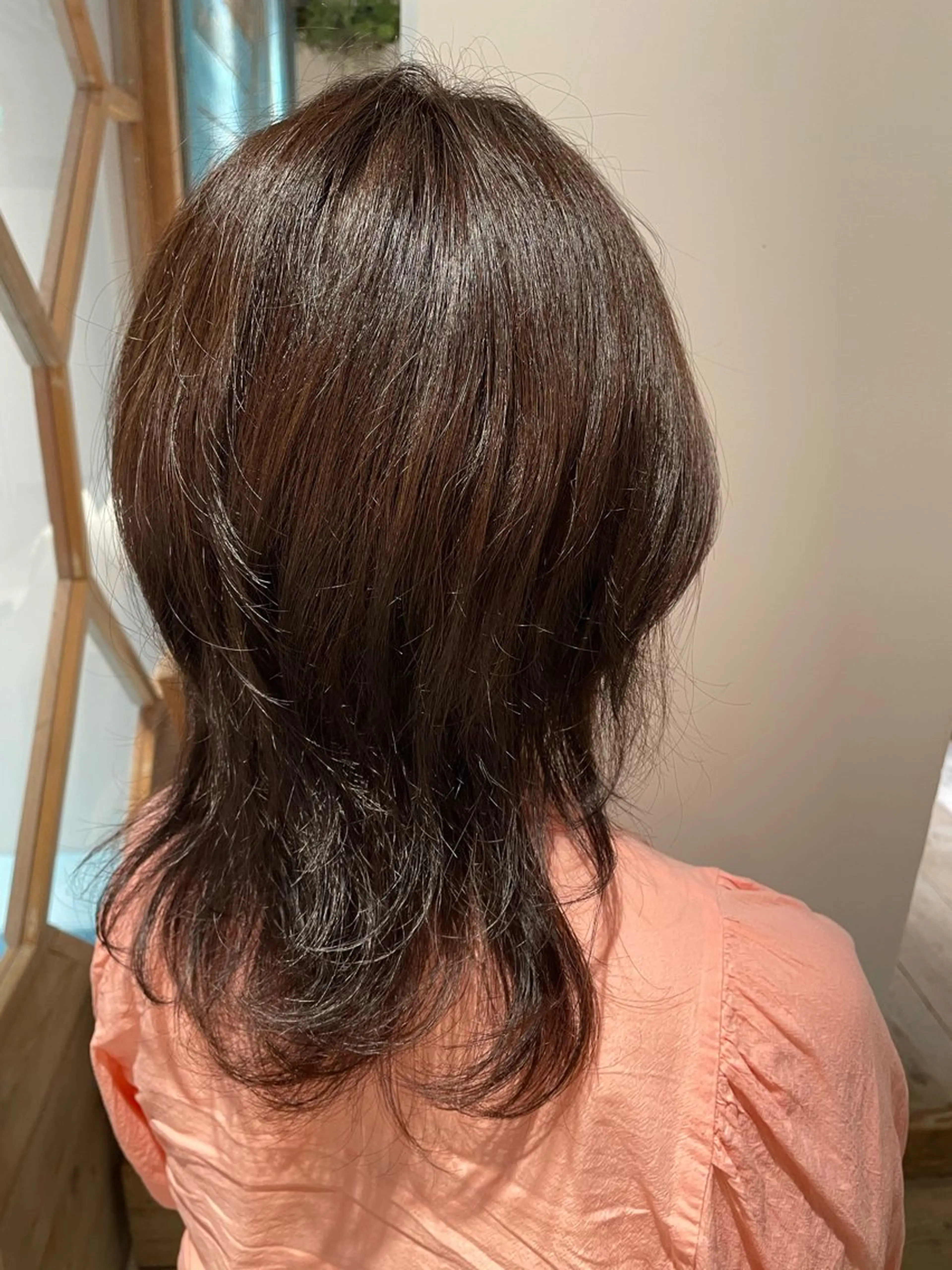 カラー ふくだももこ🍑 すっきりショートのヘアスタイル