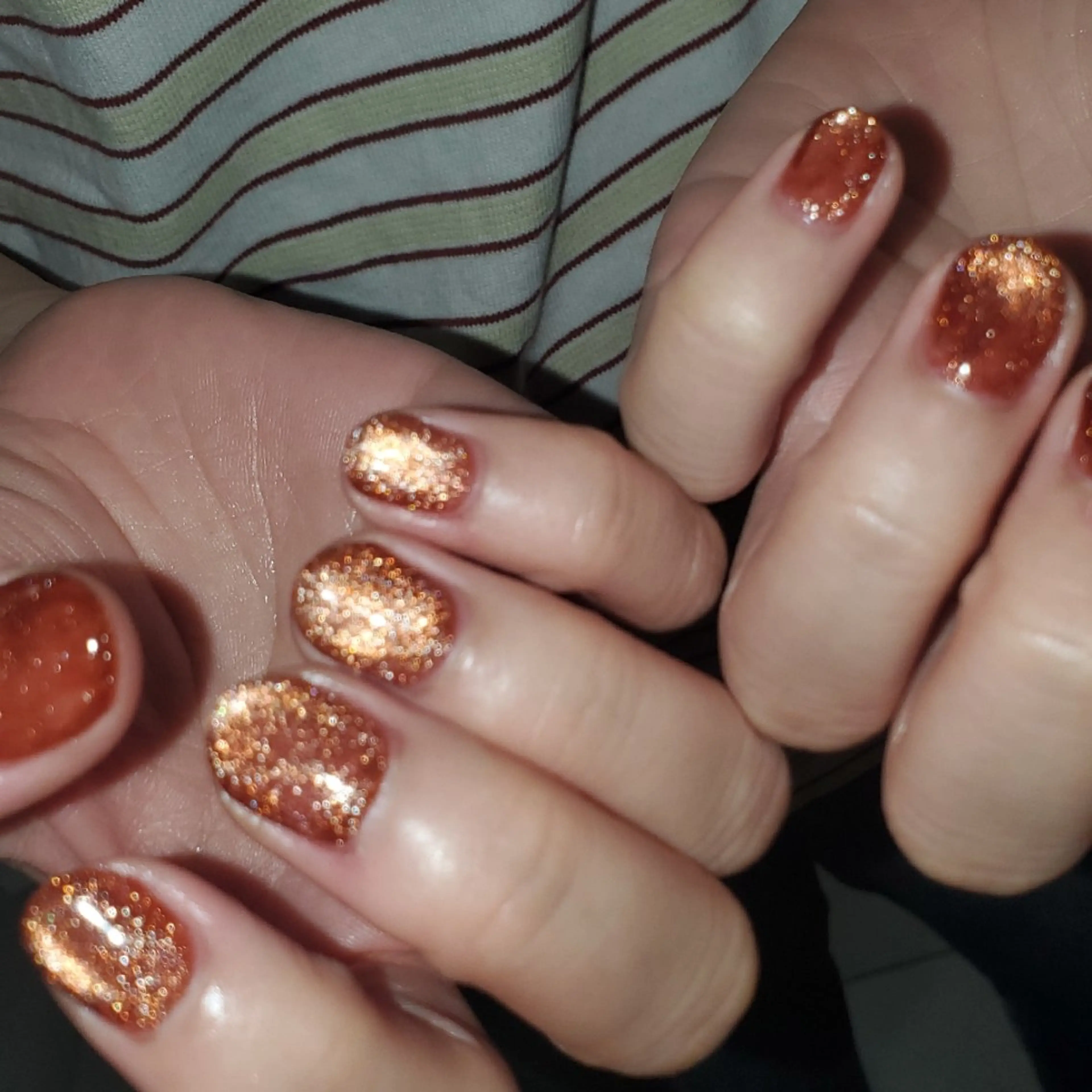 ネイル マグネットネイル MOM  原宿店所属・MoM マムネイル原宿のネイルデザイン