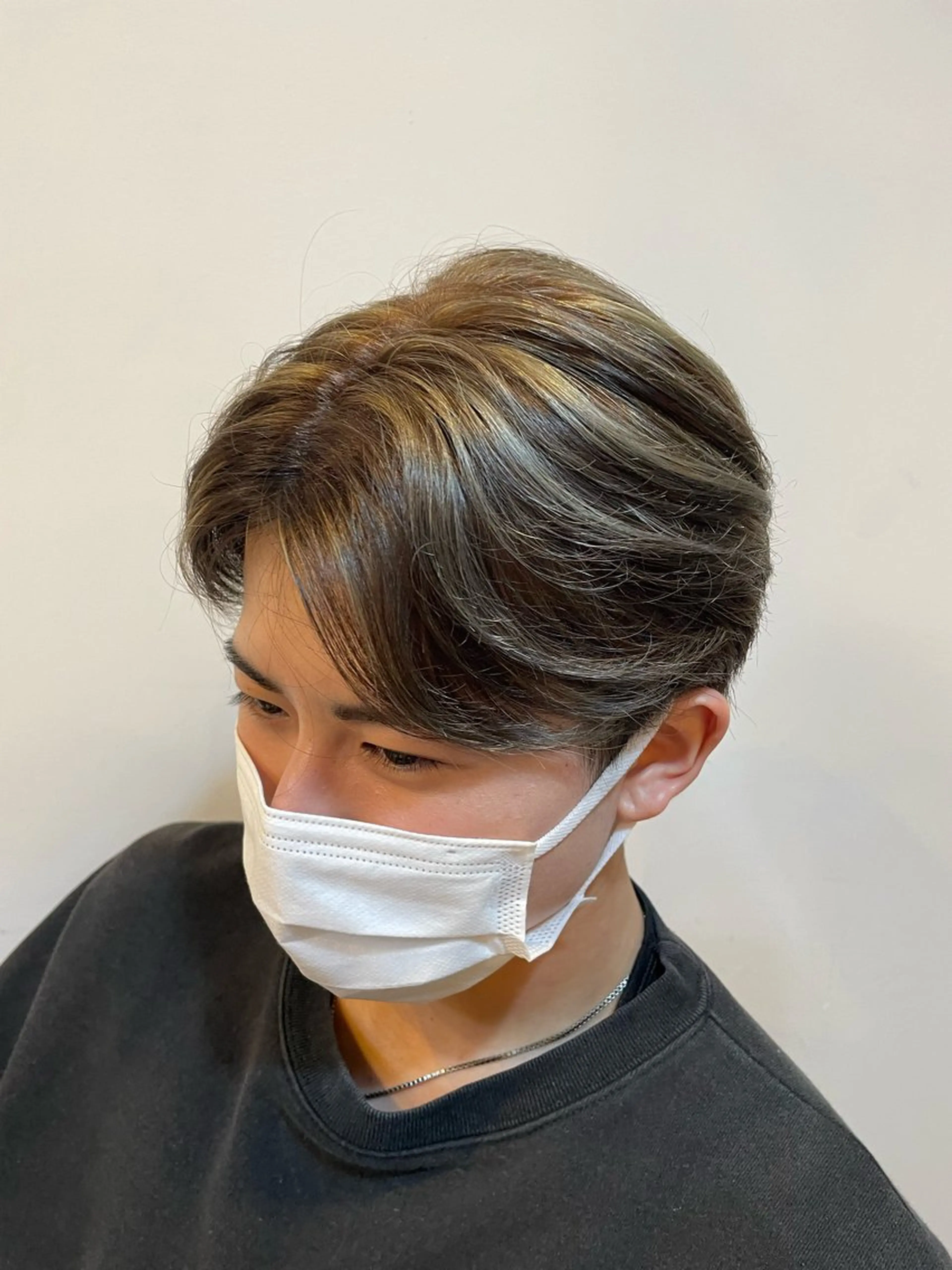 カラー メンズ メンズハイライト ハイライトカラー ヘアカラー 手塚 由佳のヘアスタイル