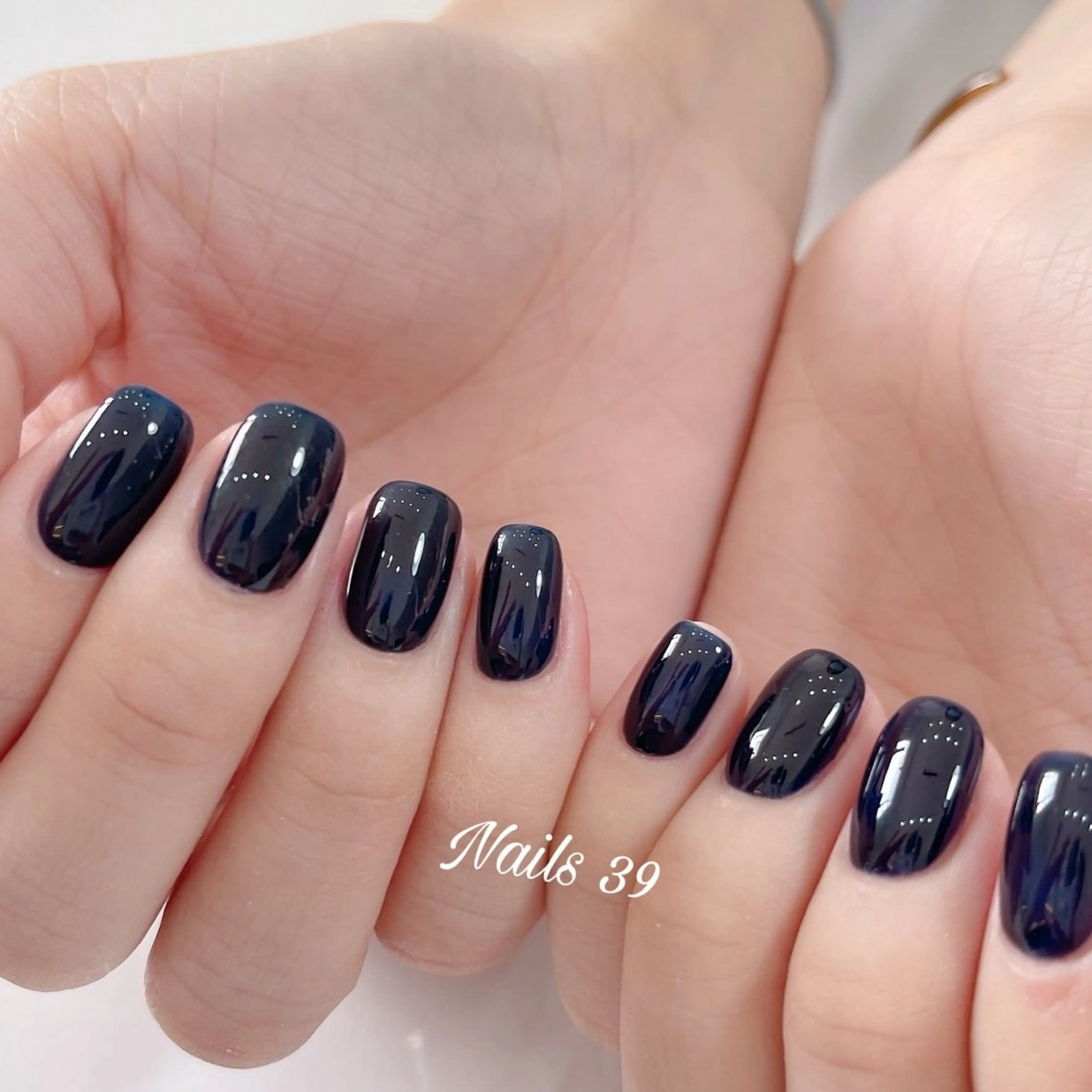 カラー ハンドネイル ハンドケア Nails 39のネイルデザイン