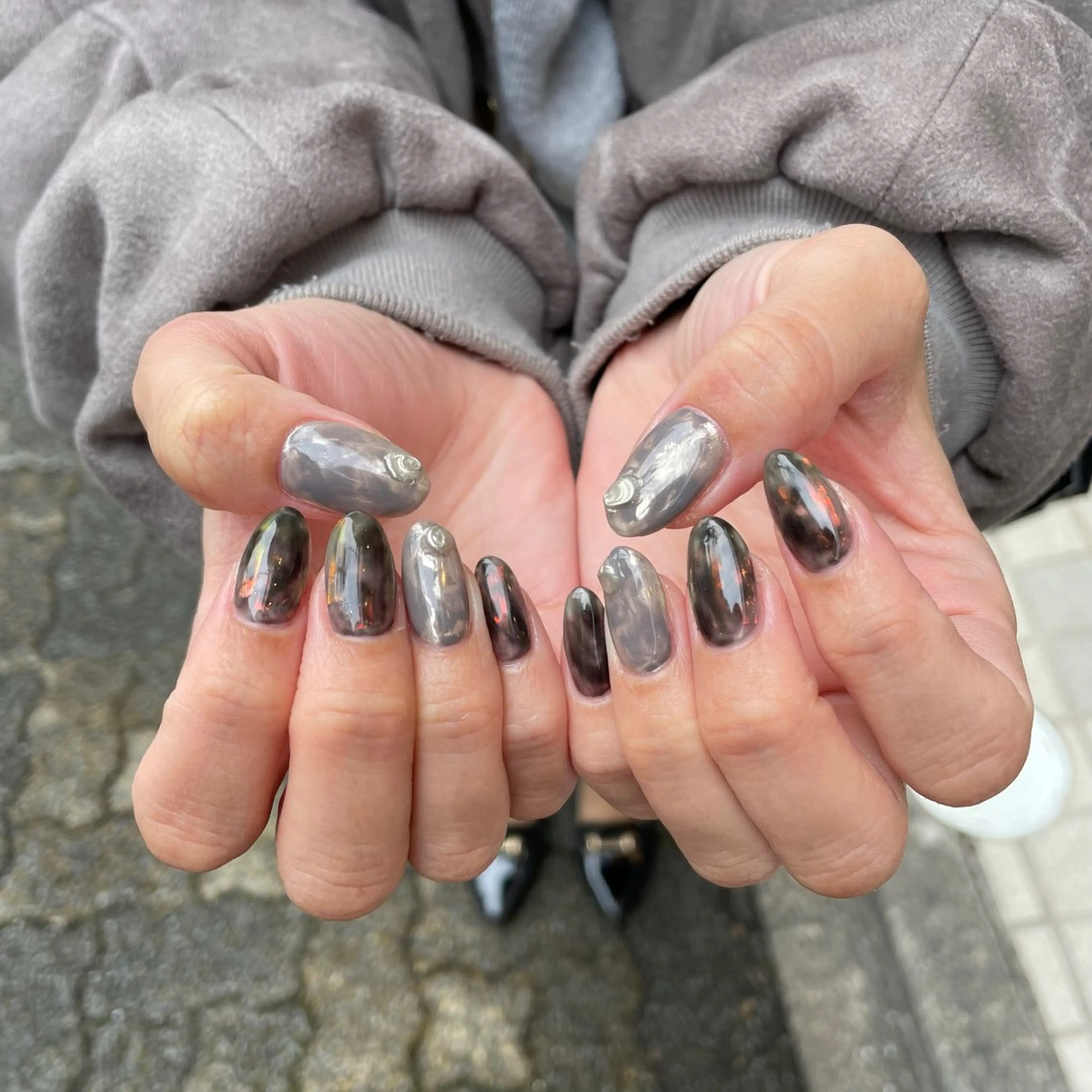 ネイル CLEMORE NAIL 池袋西口店所属・MIHO ˚✧₊のネイルデザイン