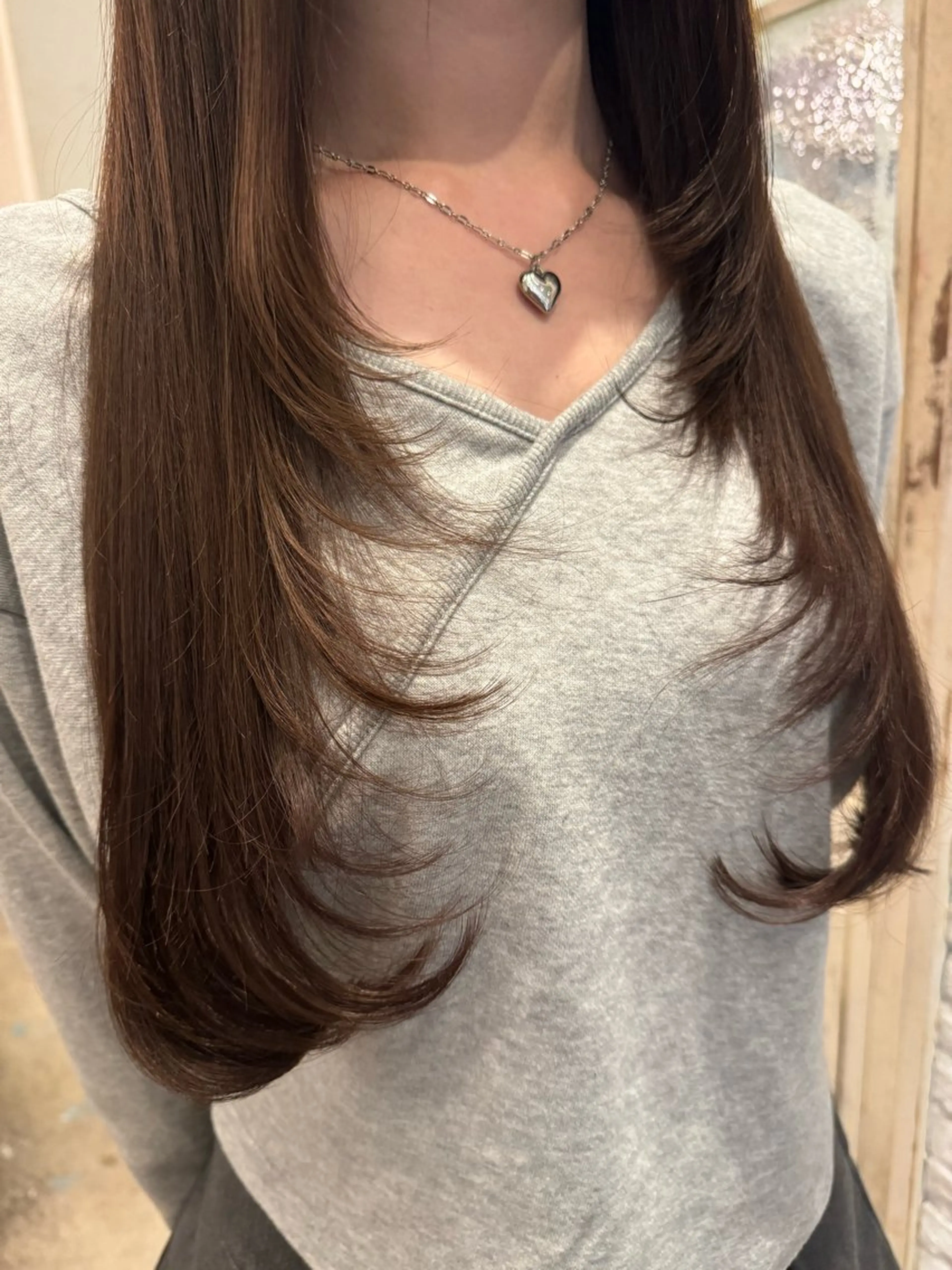 ロング 小村 理音のヘアスタイル