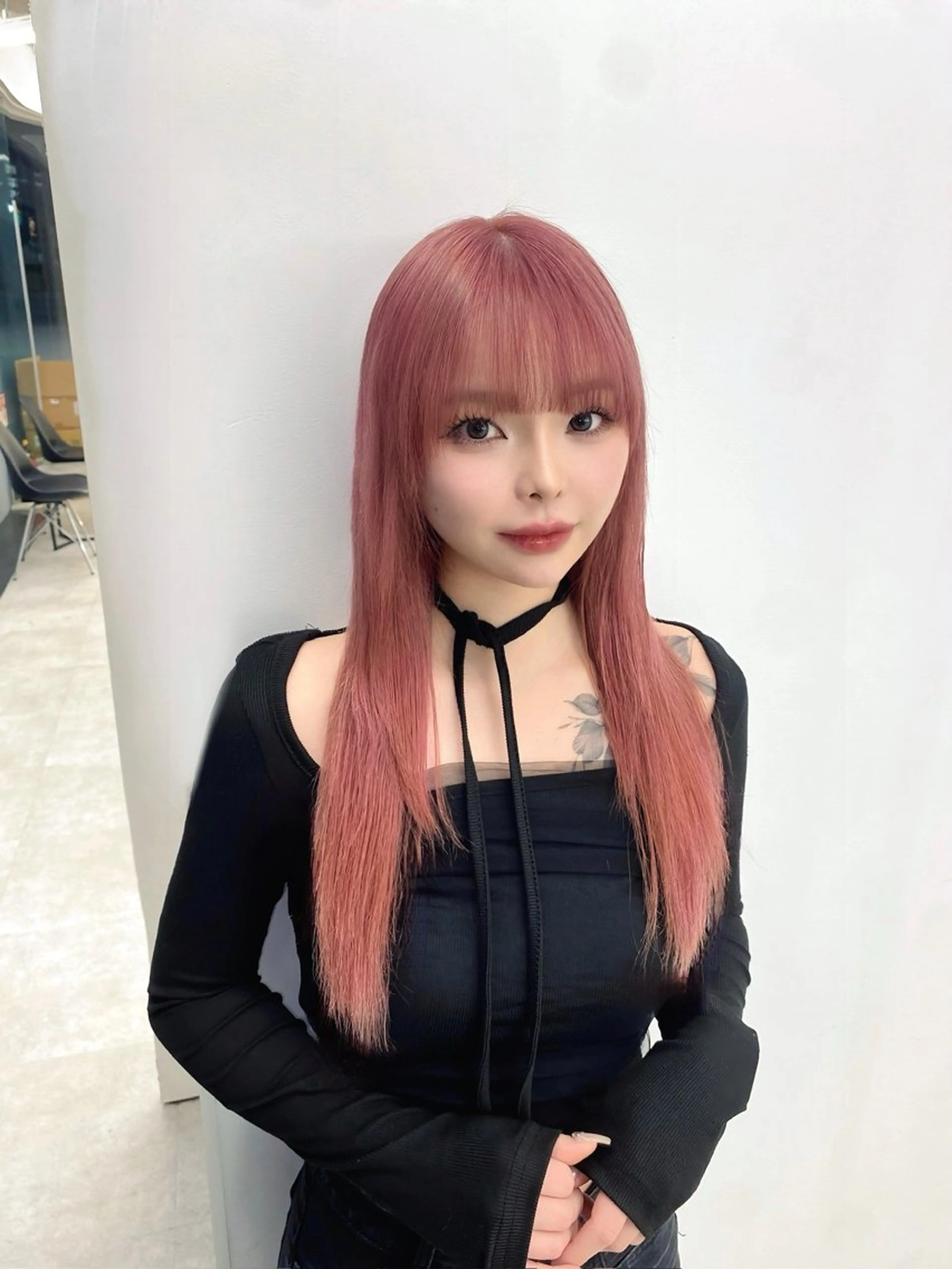 ロング ヘアカラー 🇰🇷韓国ヘア🎀 レイヤー🤍MOEのヘアスタイル