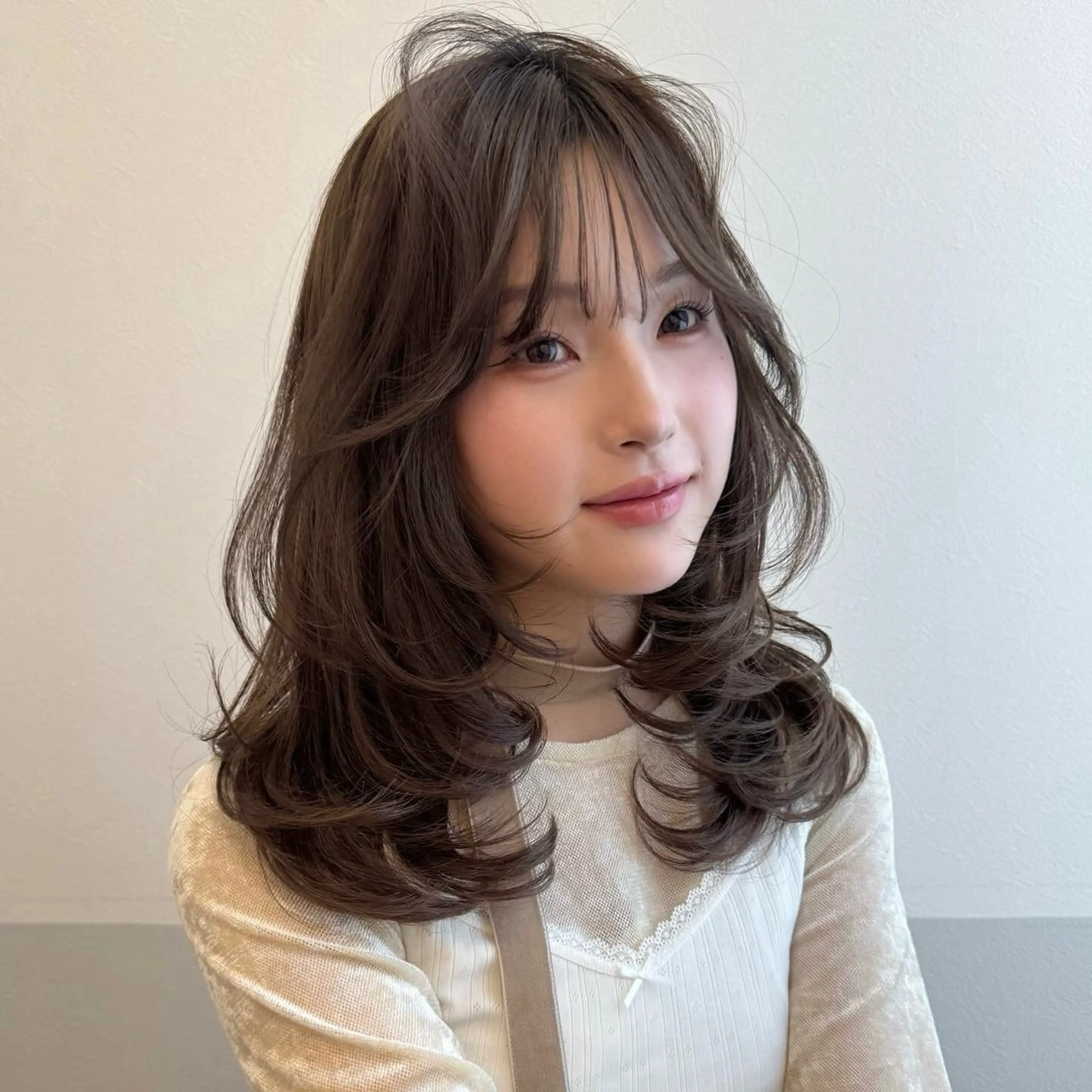 🖤layer cut🖤5分で巻けるふんわり韓国レイヤーの写真