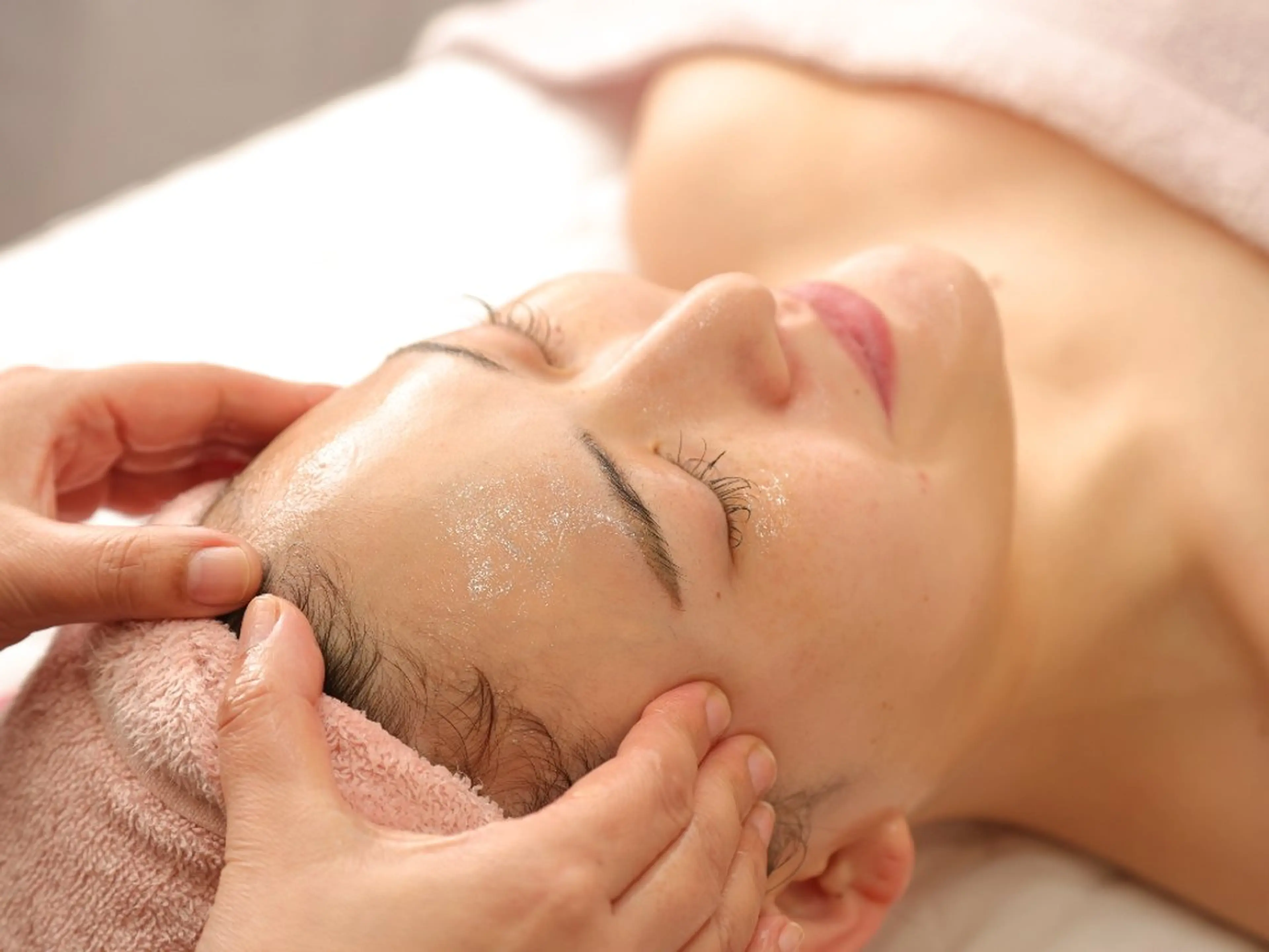 【うるツヤ肌へ】潤艶フェイシャル 初回限定の写真